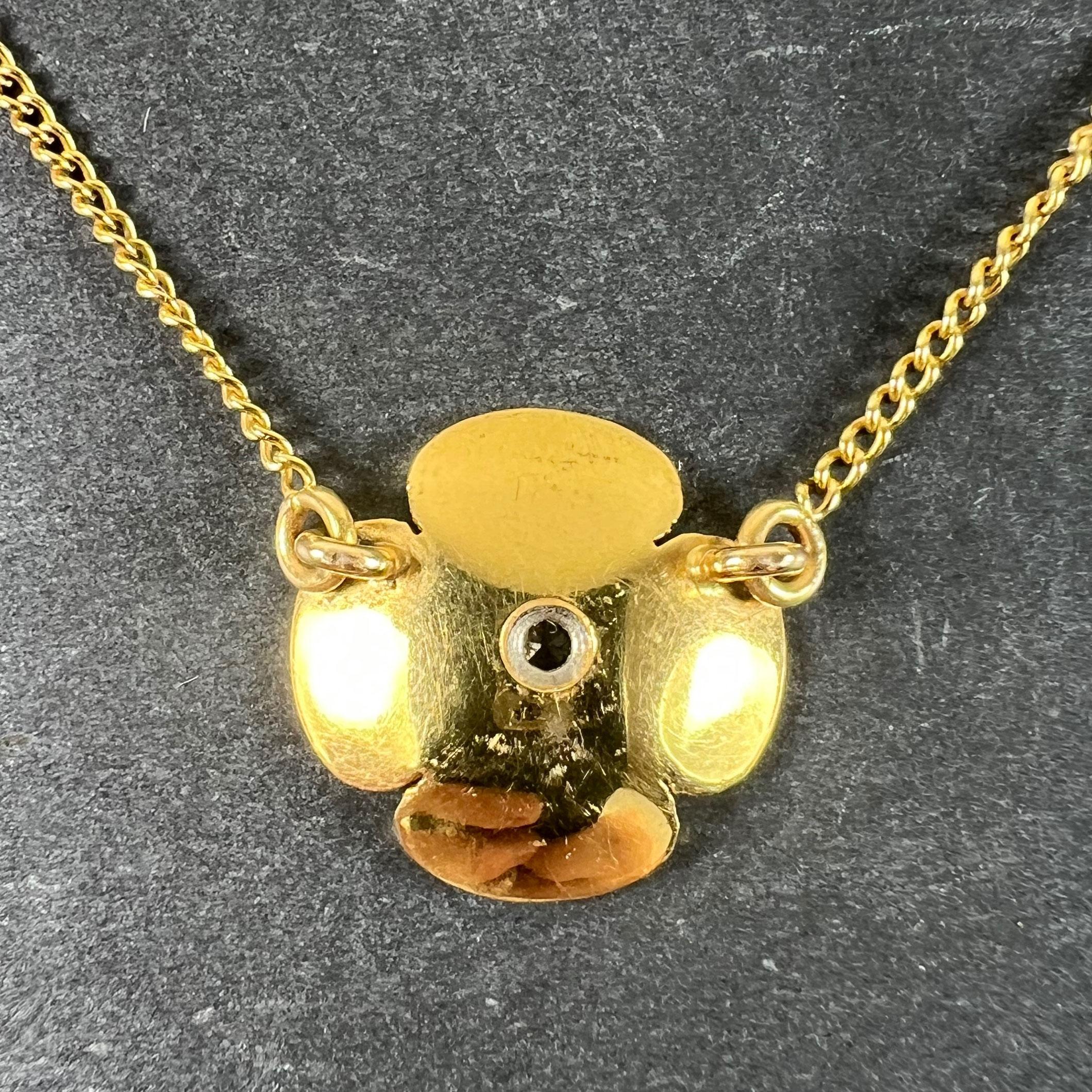 Taille vieille Europe Collier vintage en or jaune 18K avec pendentif en diamant et fleur quadrilobée française en vente