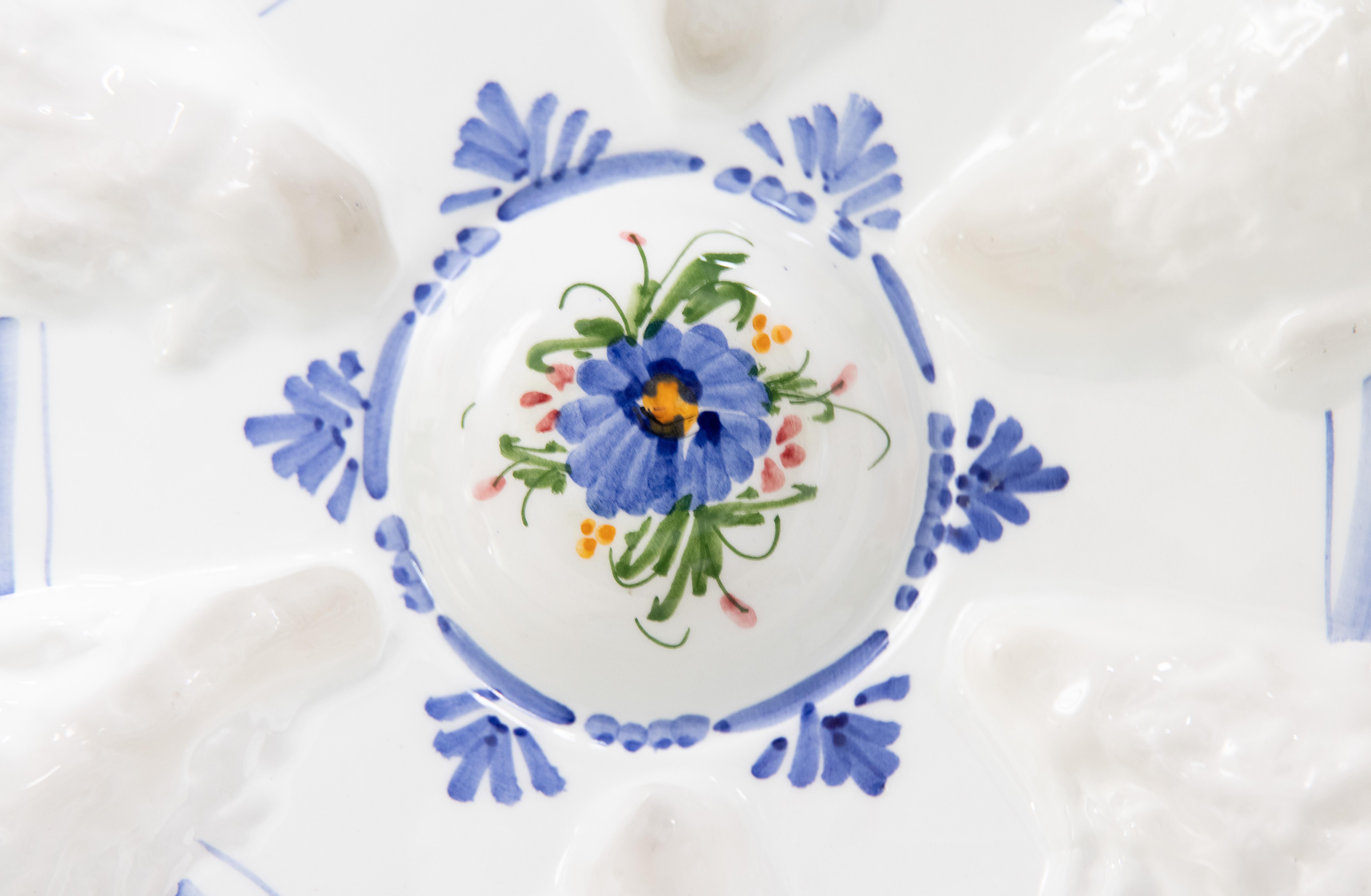 Französische Vintage-Austernteller aus blauer und weißer Fayence im Quimper-Stil im Quimper-Stil, um 1940 (Handbemalt) im Angebot