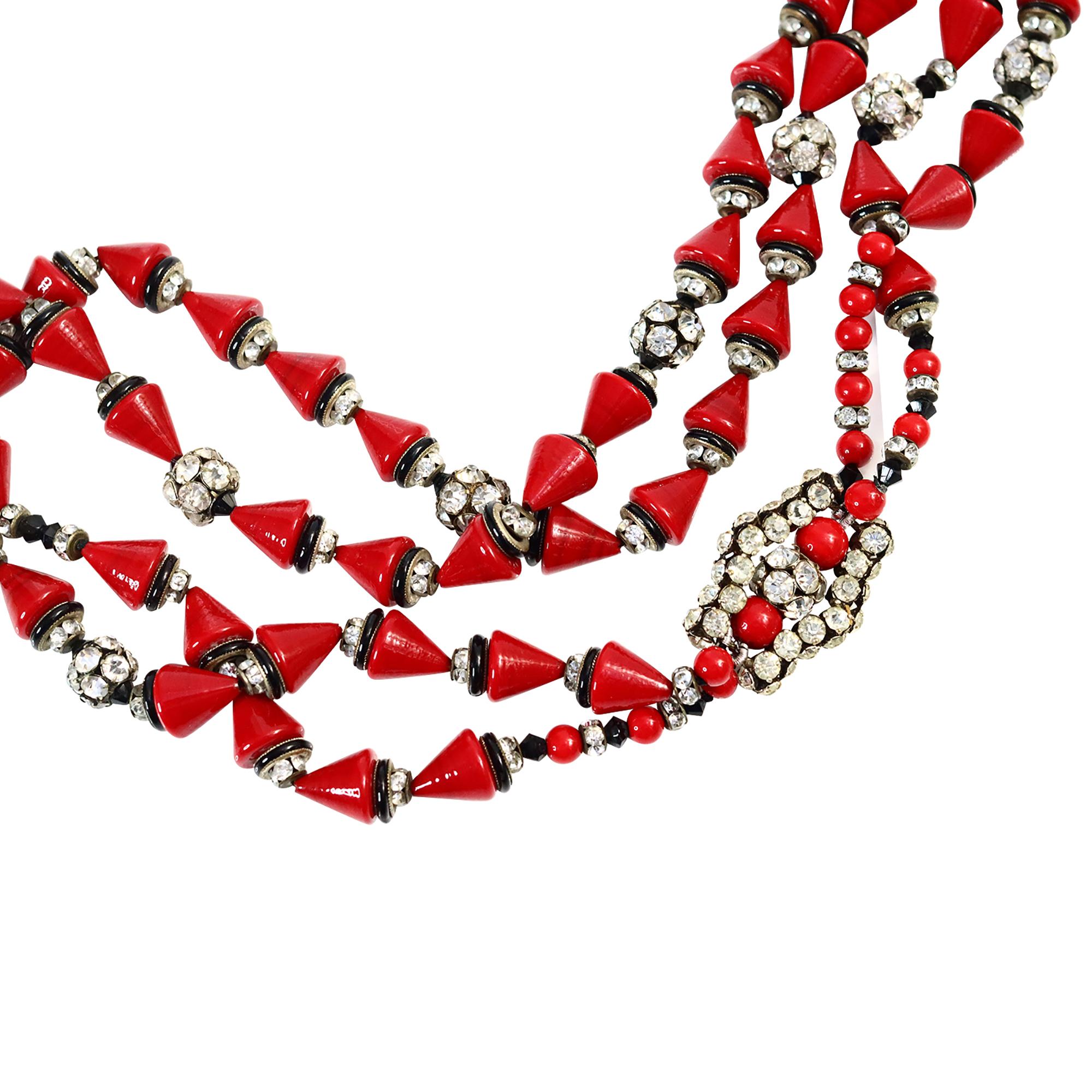 Collana vintage francese con perline rosse e rondelle in oro e nero CIRCA 1960 in vendita 1