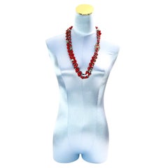 Vintage French Beaded With Rondelles Gold and Black Necklace Circa 1960s (Collier français en perles rouges avec rondelles d'or et de noir)