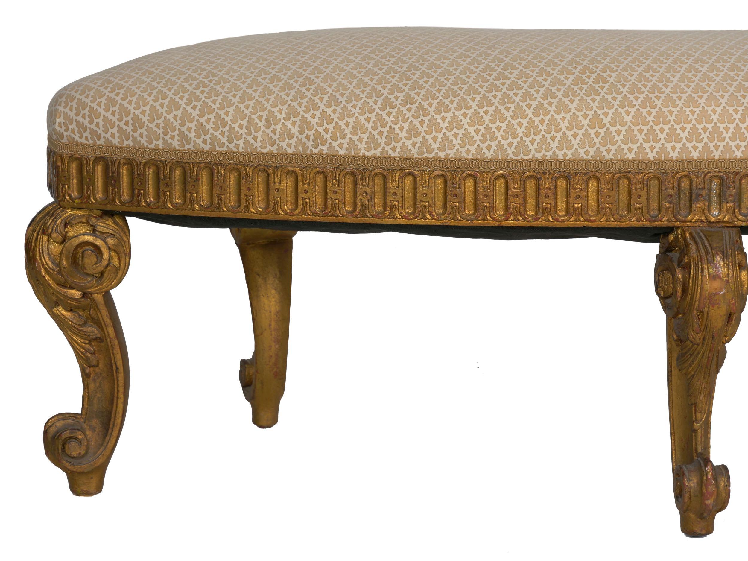 Vintage French Regency Style Carved Giltwood Foot Stool Bench, 20th Century 4