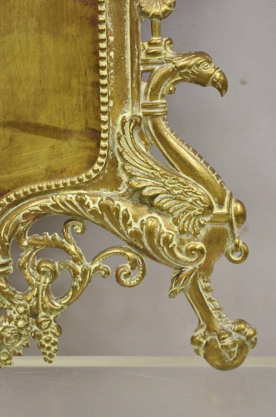 Marco de fotos de águila figurativa de bronce fundido estilo regencia francesa vintage Latón en venta