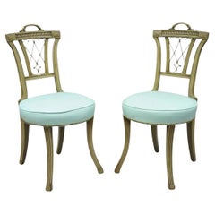 Sedie laterali in mogano in stile Reggenza francese vintage con maniglie in ottone - una coppia