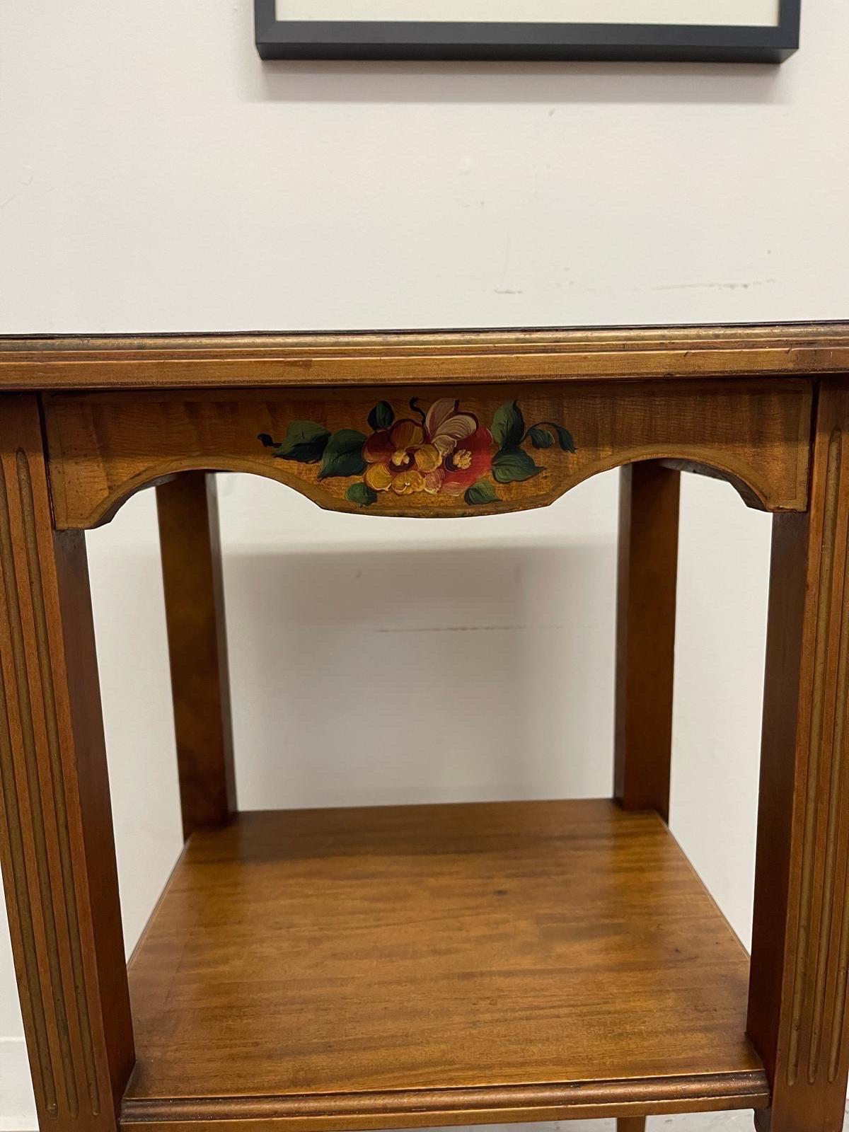 Late 20th Century Vintage French Regency Style Side Table With Hand Painted Motif. For Sale