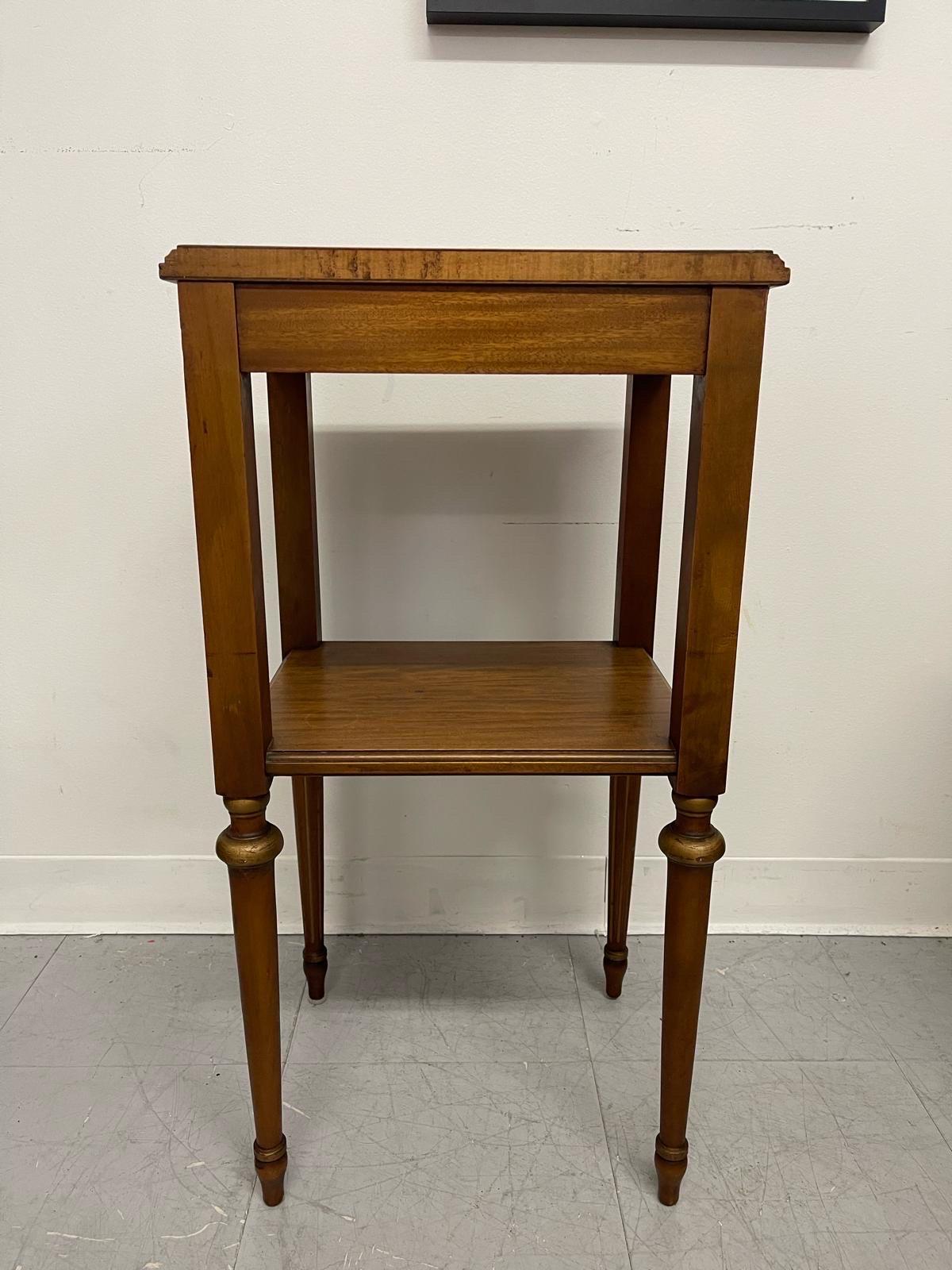 Vintage French Regency Style Side Table With Hand Painted Motif. For Sale 2