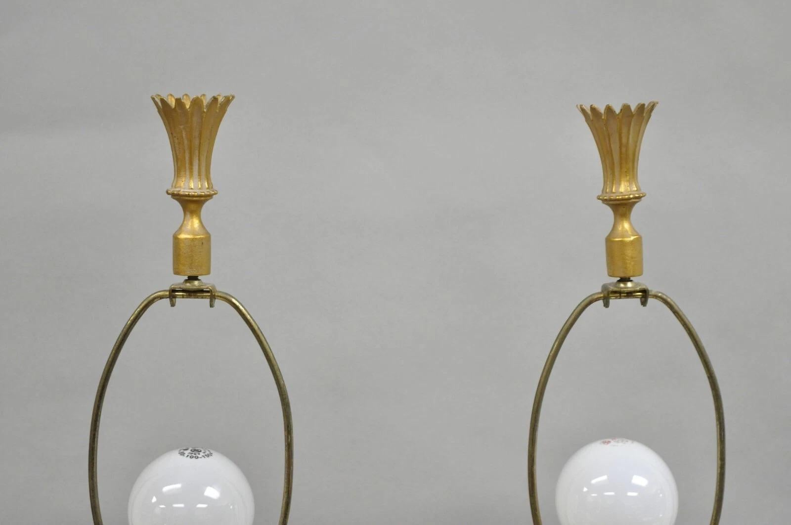 Lampada da tavolo a candelabro d'oro francese rinascimentale Luigi XV - una coppia in vendita 5