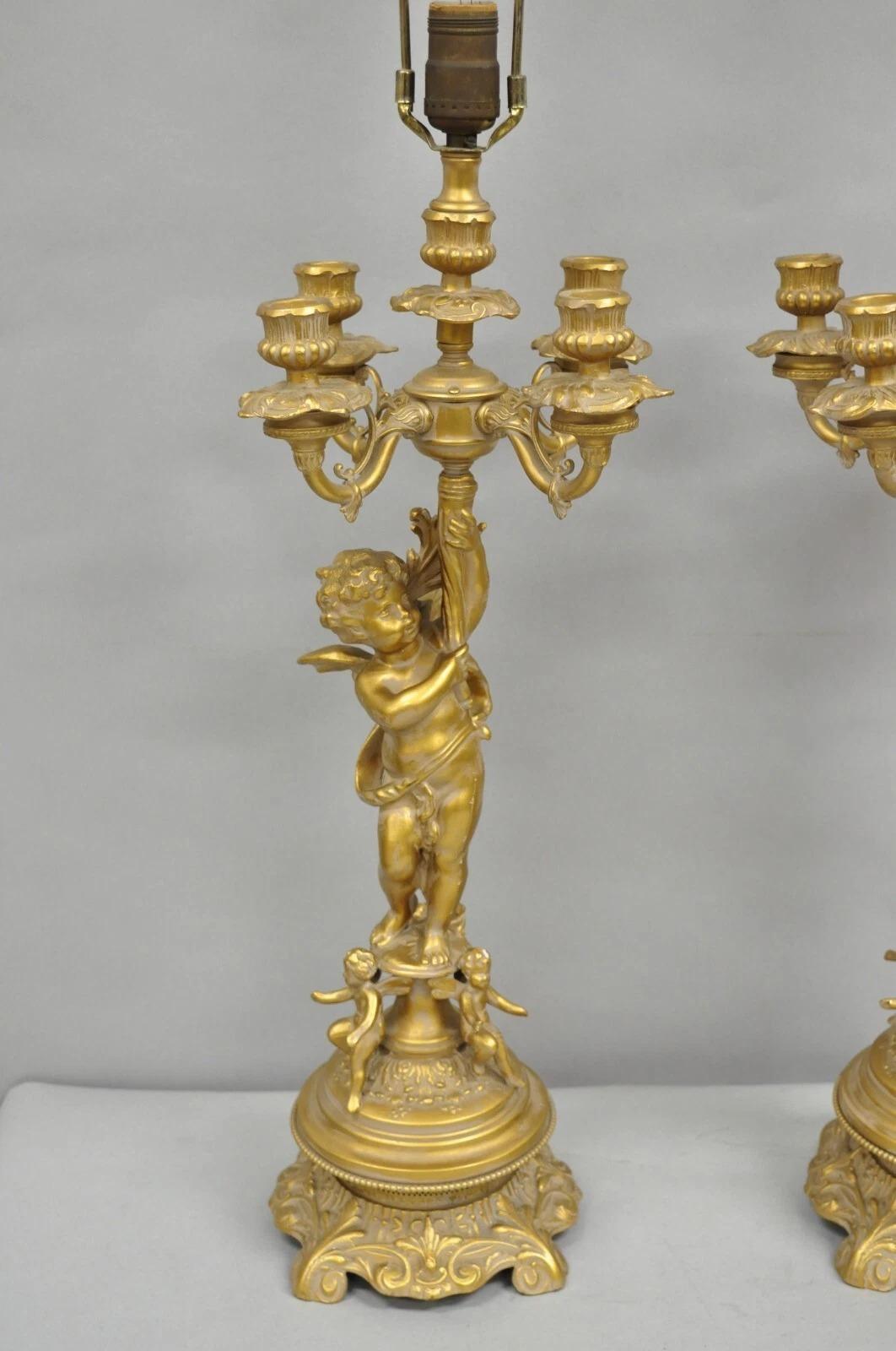Lampada da tavolo a candelabro d'oro francese rinascimentale Luigi XV - una coppia in vendita 7