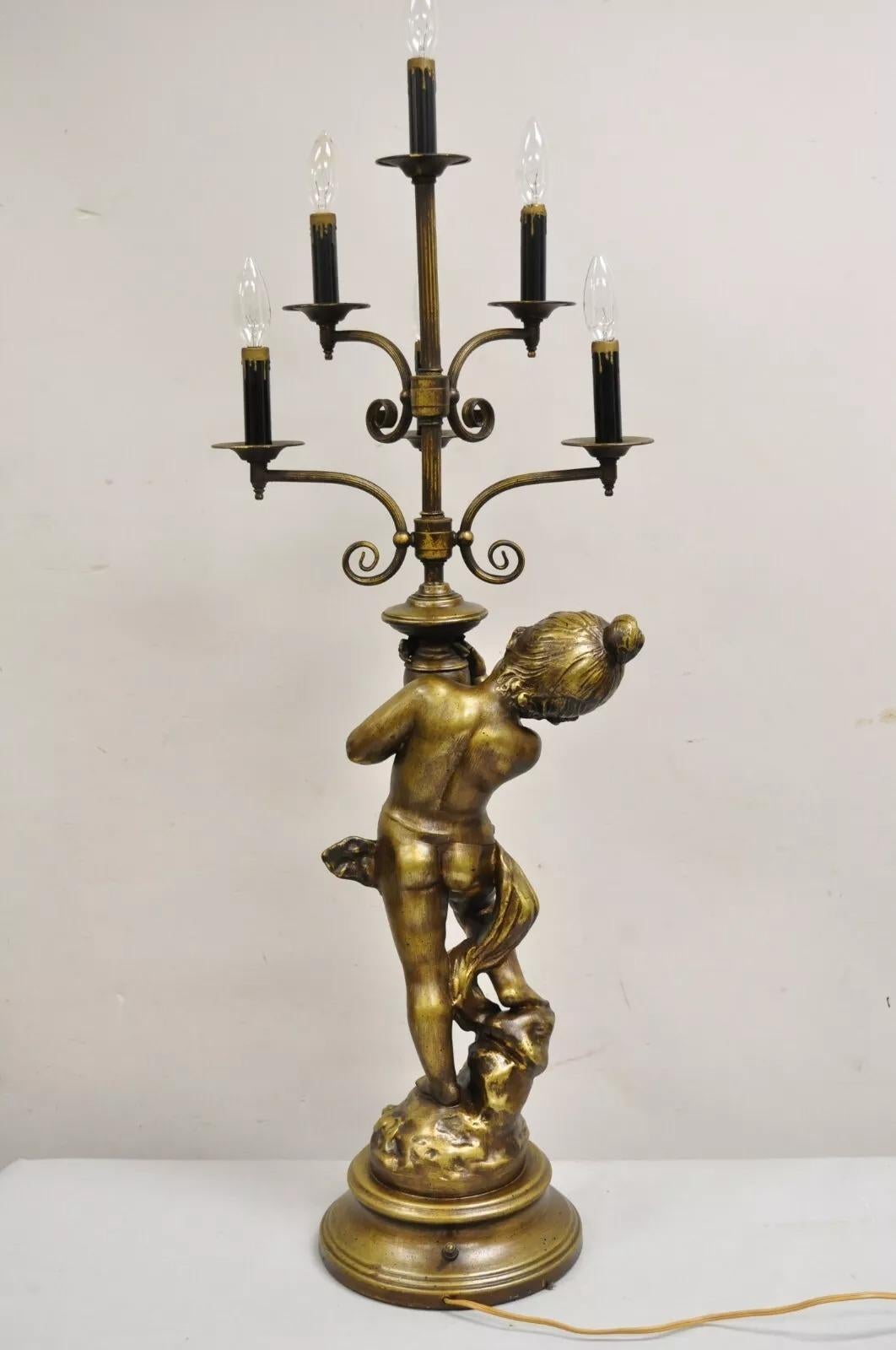 Lámpara de sobremesa Vintage French Renaissance Metal Figural Girl Cherub Putti Candelabra en venta 3