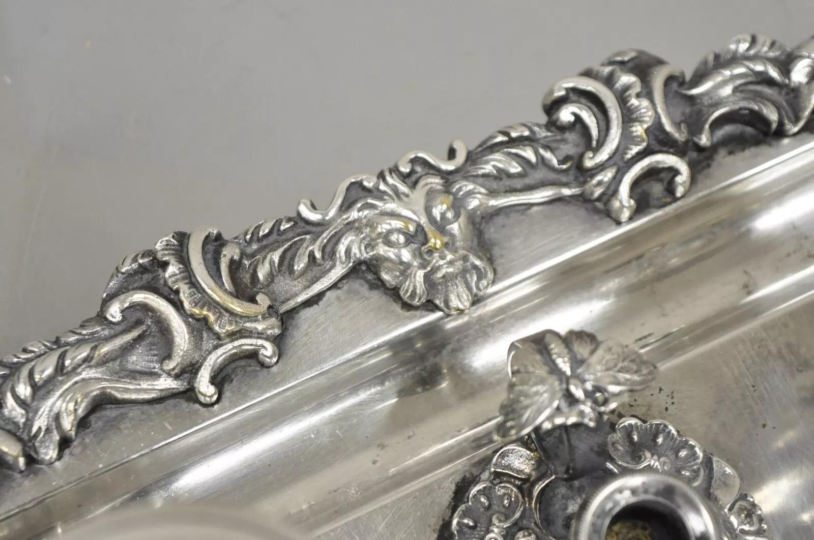 20ième siècle Vintage French Renaissance Silver Plated Figural Italian Inkstand Desk Inkwell en vente