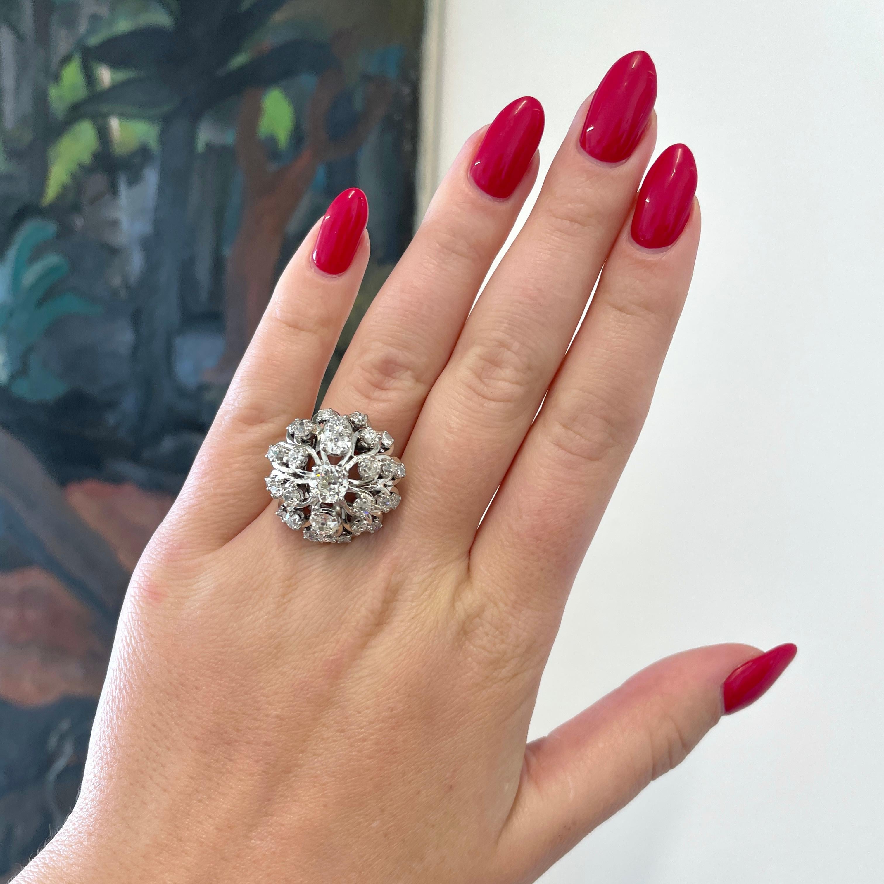 This Vintage French Retro GIA 1.09 carat Diamond Platinum Ring is the perfect way to tell your loved one, how grateful you are to have them in your life. Festive and bright design of this ring is extremely eye-catching and attractive. The center