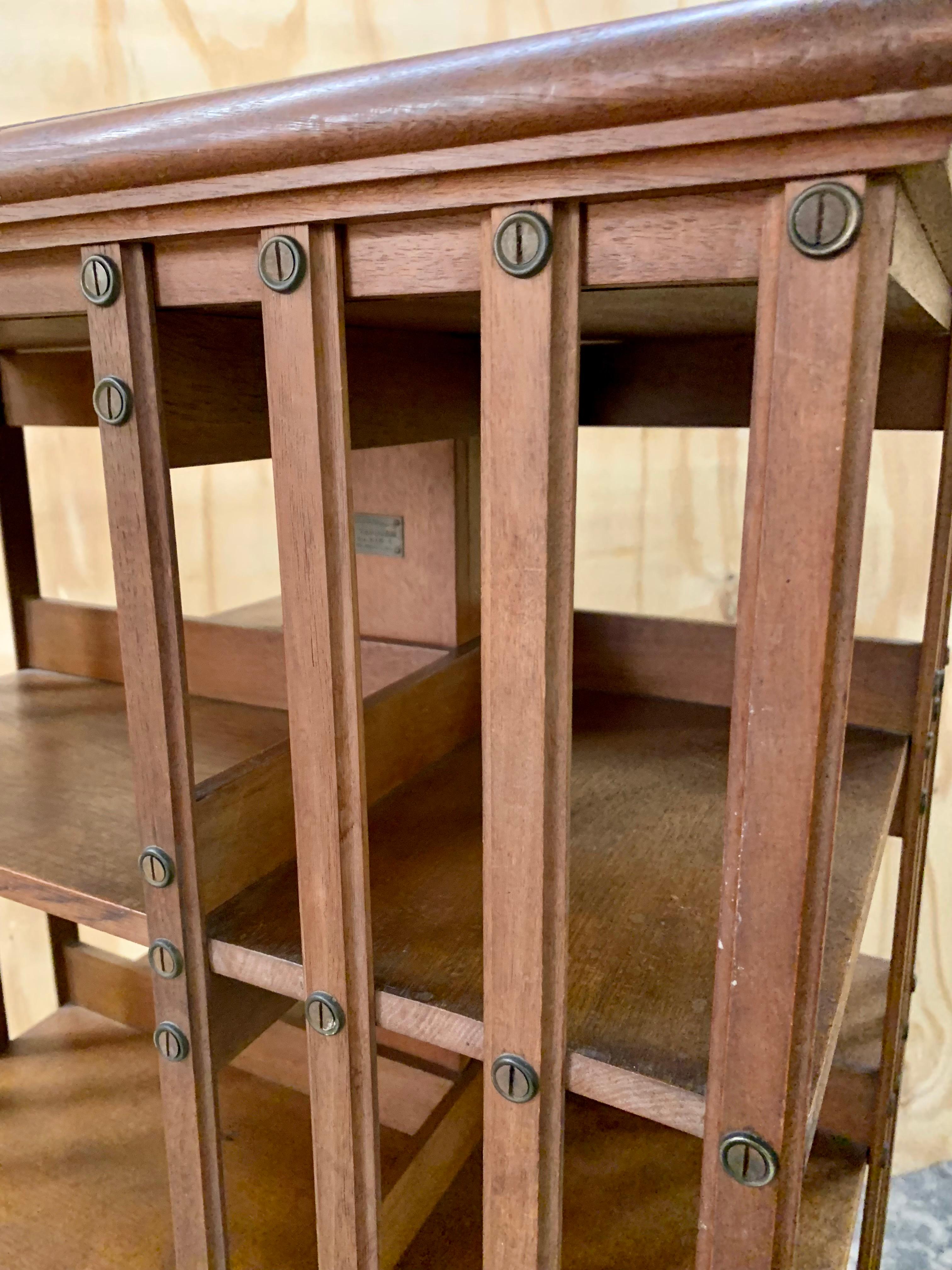 Estantería giratoria francesa vintage en Bueno estado para la venta en Hellerup, DK