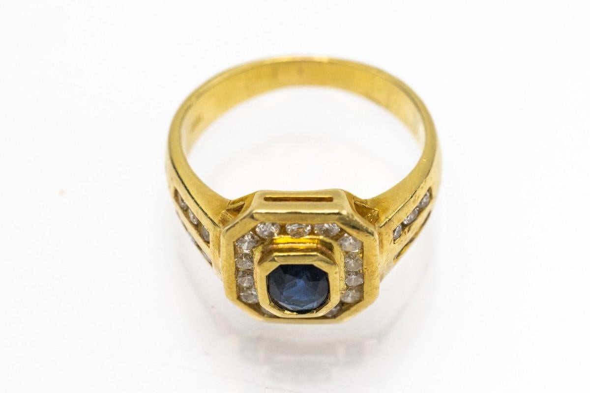 Vintage French ring with natural sapphire and diamonds In Good Condition For Sale In Chorzów, PL