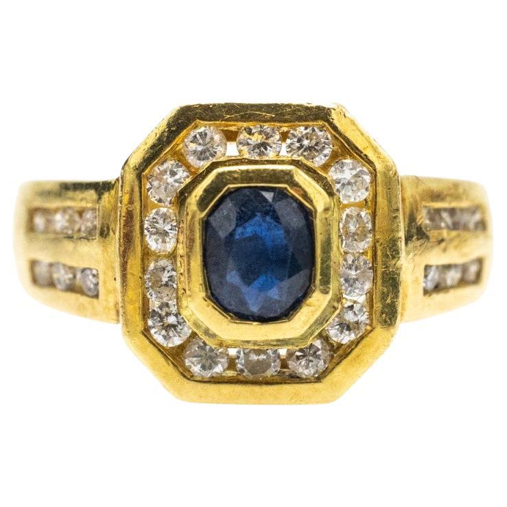 Vintage French ring with natural sapphire and diamonds For Sale