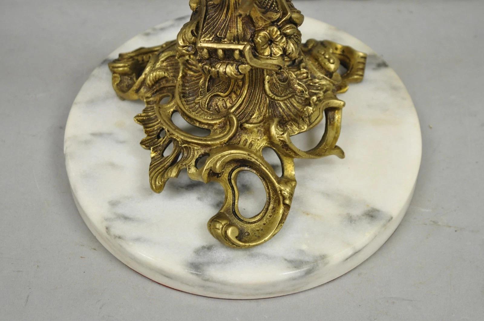 Vintage French Rococo Louis XV Brass Marble Figural Cherub Candelabra Table Lamp en vente 4