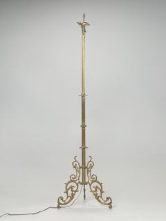 Lámpara de pie vintage French Rococo dorada de altura regulable