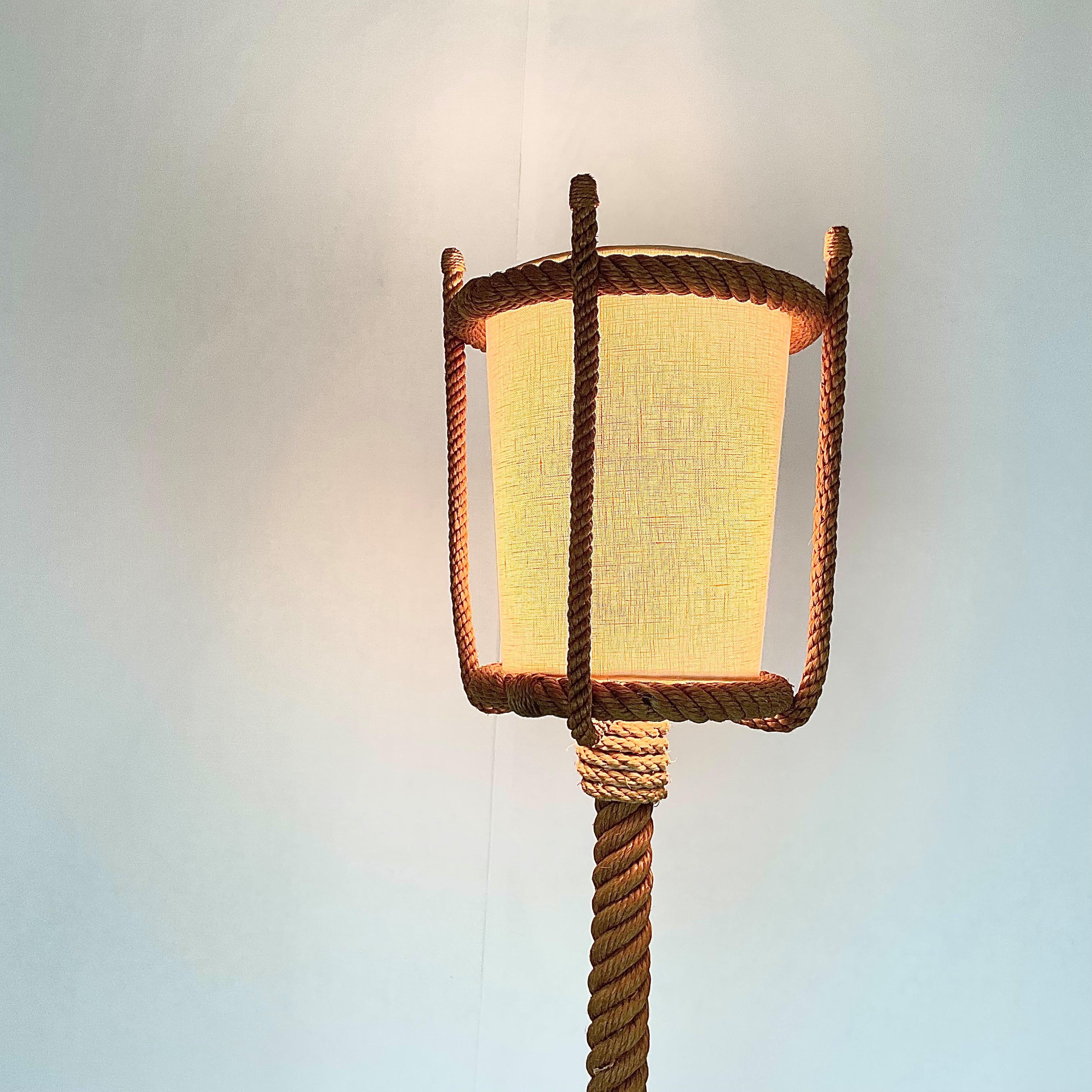 Vintage French Rope Floor Lamp In Good Condition For Sale In West Palm Beach, FL