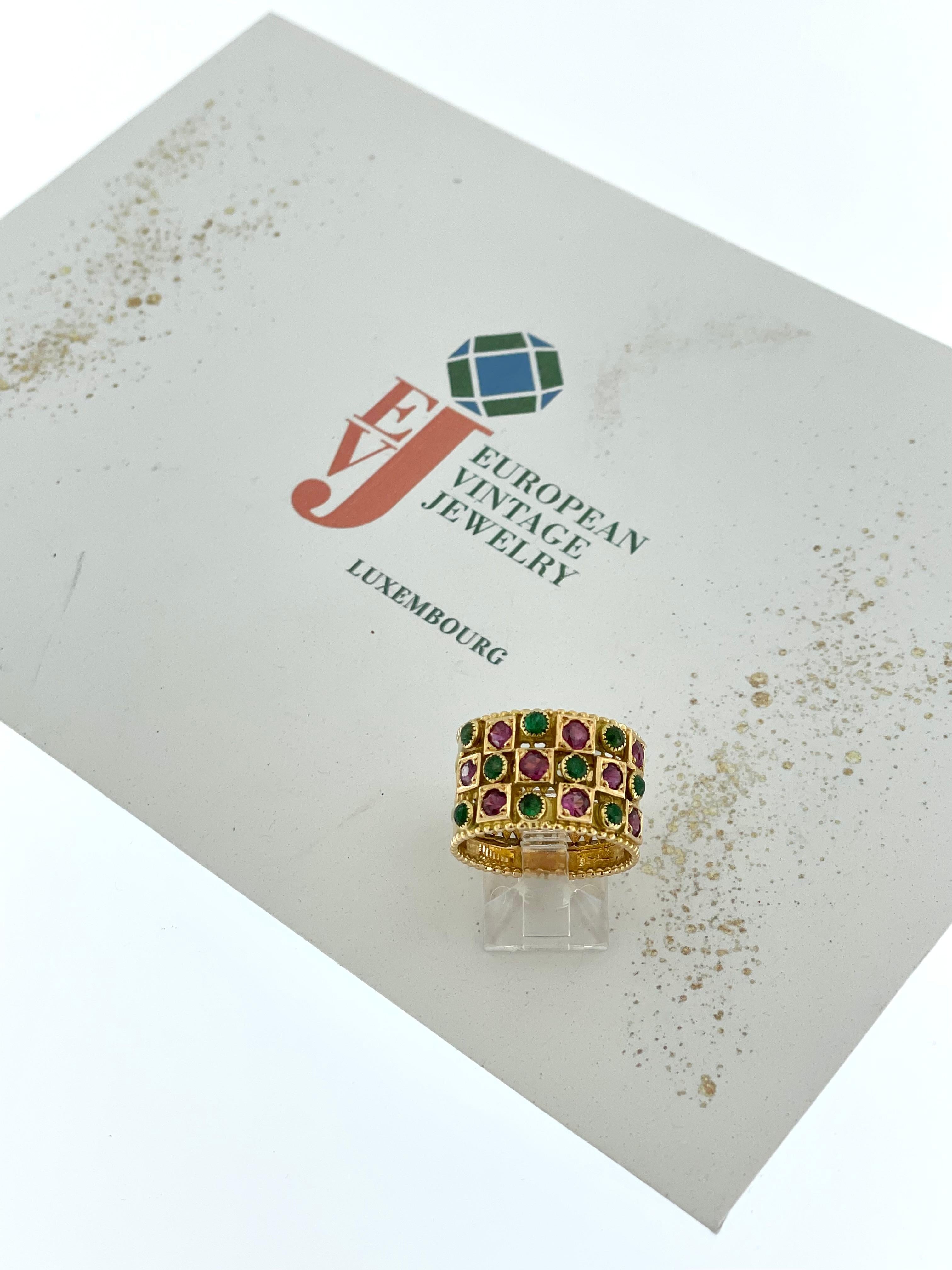 Vintage French Rose Gold Band Ring with Rubies and Emeralds For Sale 2