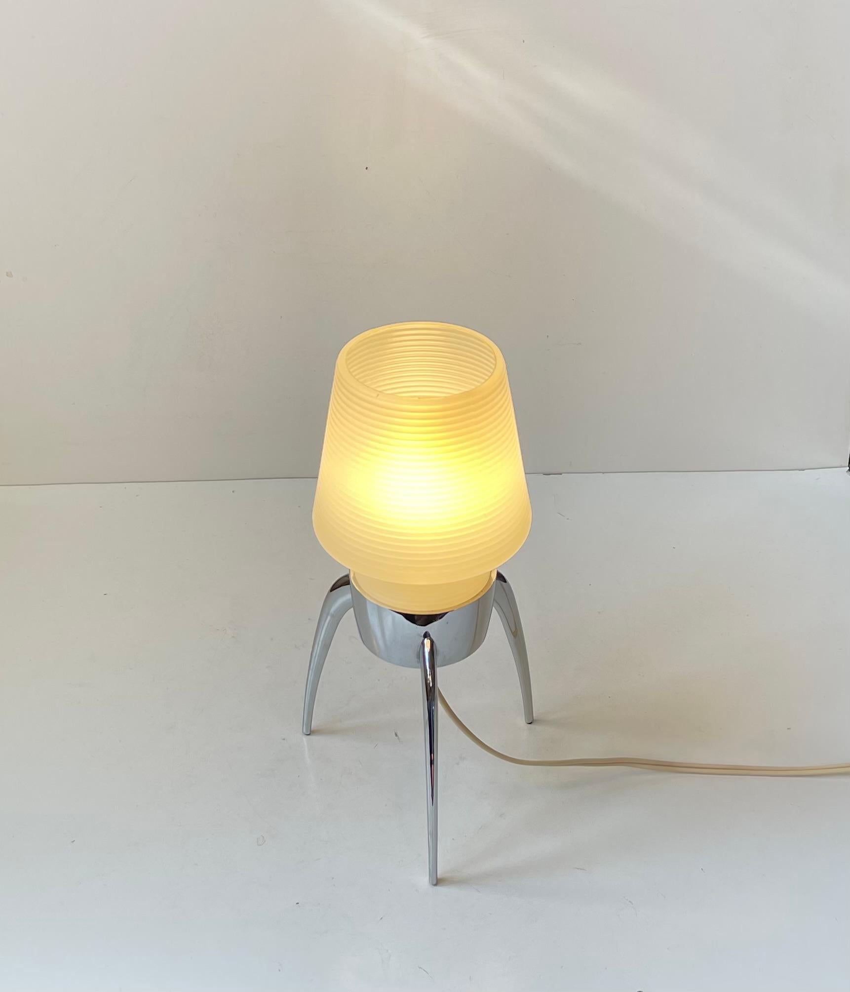 Vintage French 'Rotaflex' Rocket Table Lamp in Chrome & White Plastic For Sale 2
