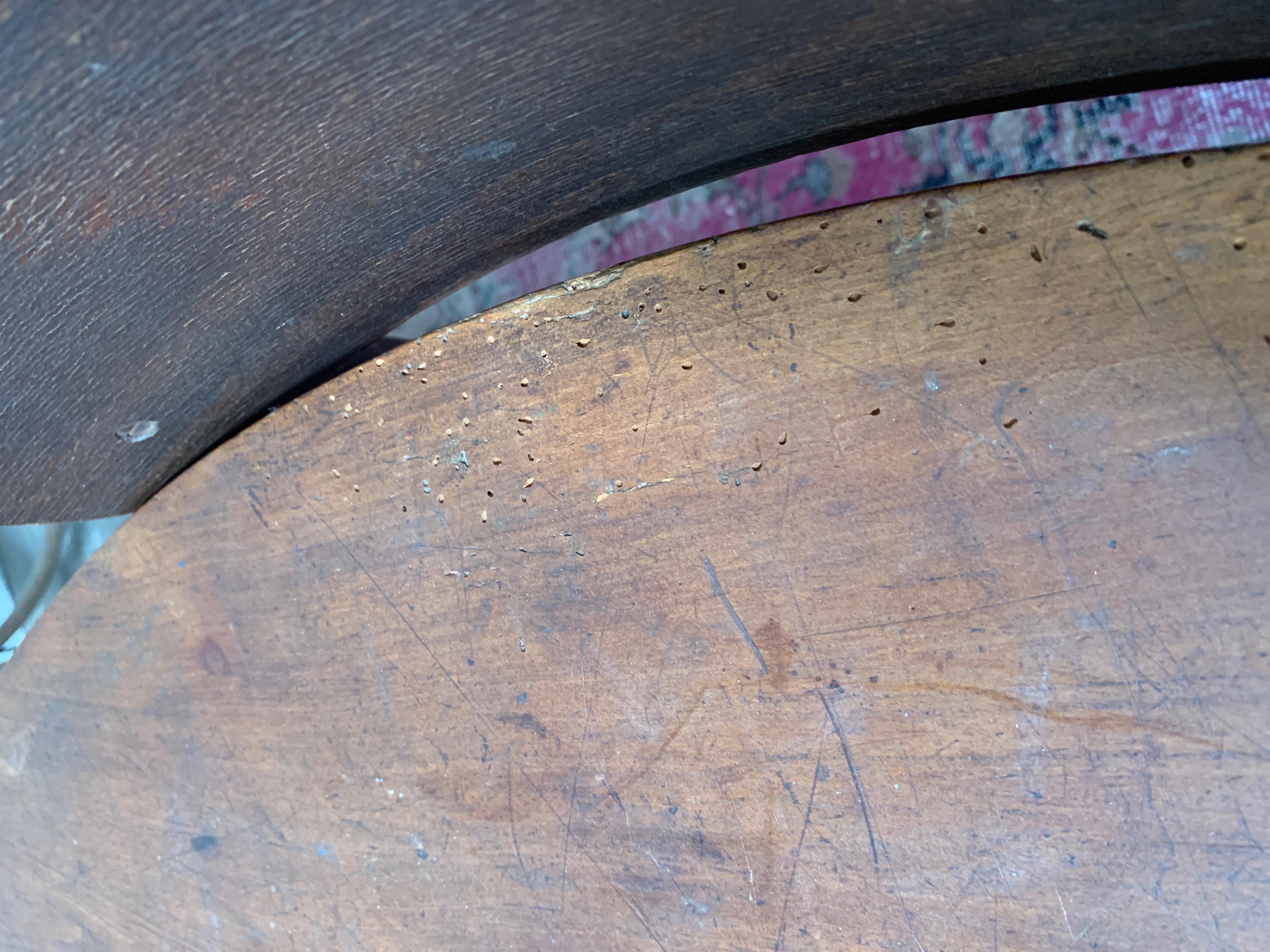 Vintage French Round Table In Fair Condition In Los Angeles, CA