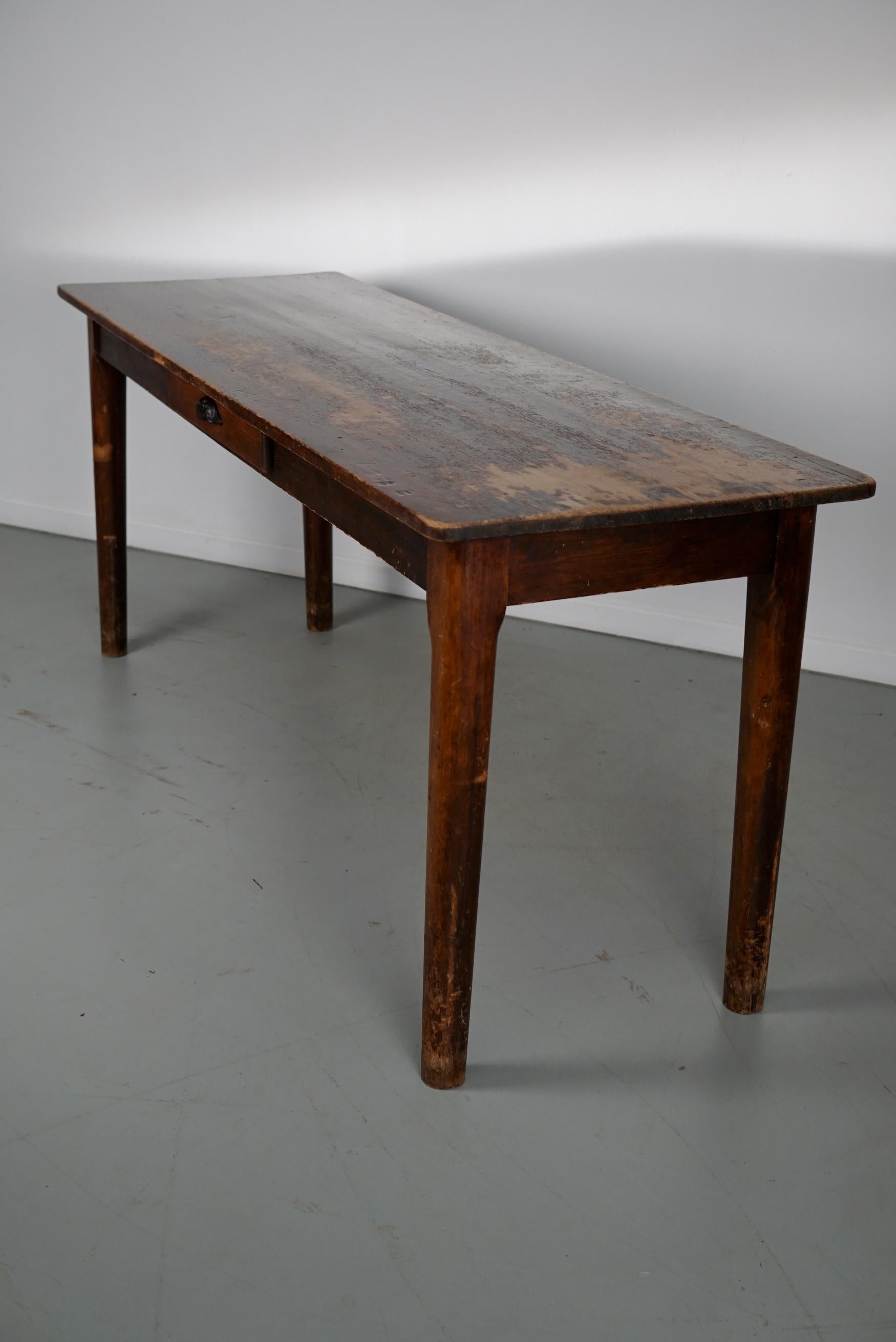 Vintage French Rustic Farmhouse Pine Side Table or Desk, 1950s For Sale 2