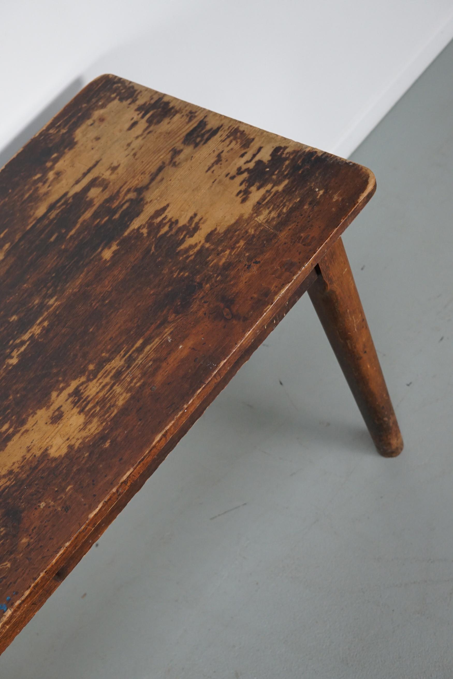 Vintage French Rustic Farmhouse Pine Side Table or Desk, 1950s For Sale 4