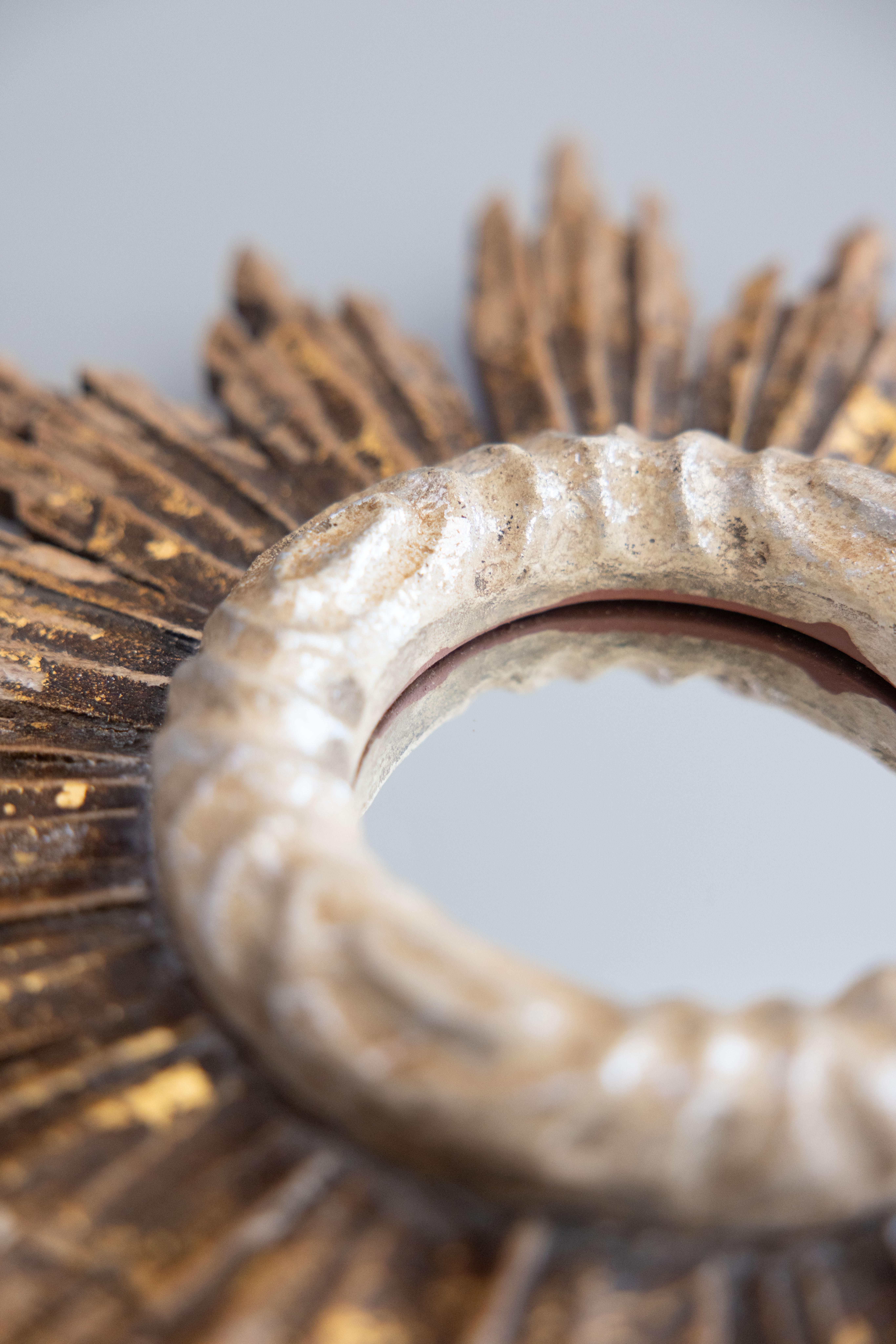 Specchio rustico francese d'epoca in legno d'orato a raggiera In condizioni buone in vendita a Pearland, TX