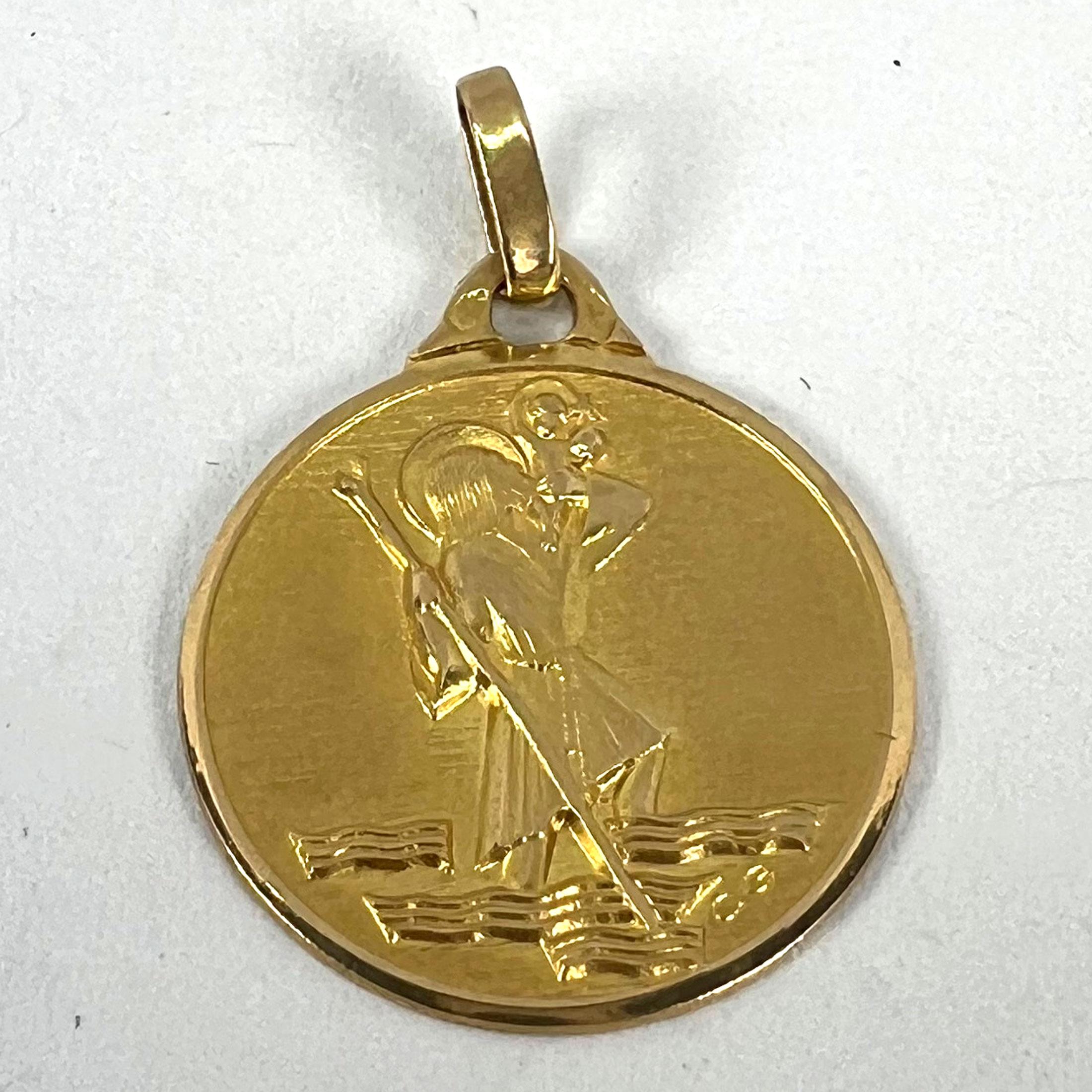 Vintage French Saint Christopher 18K Yellow Gold Charm Pendant Medal in vendita 8