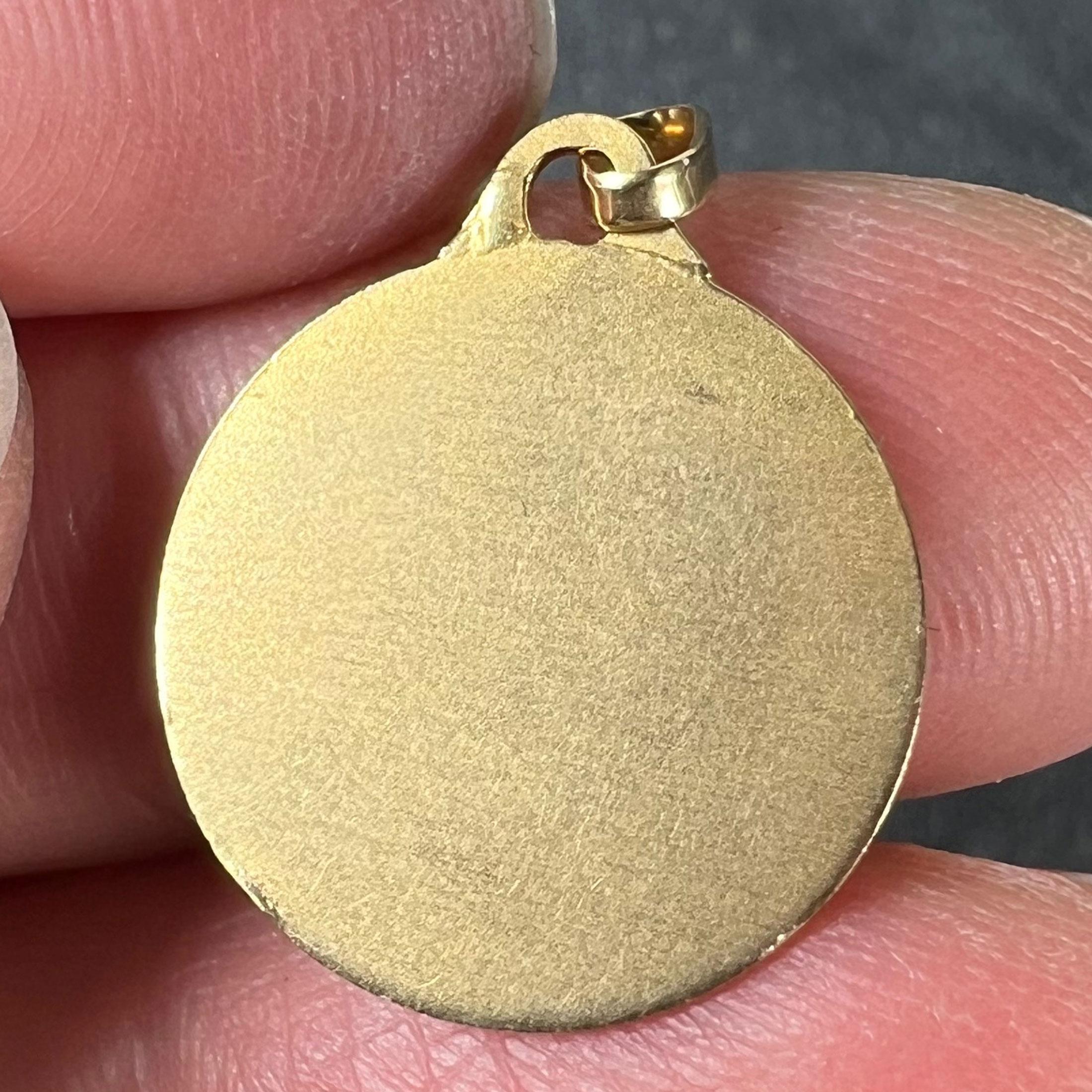 Vintage French Saint Christopher 18K Yellow Gold Charm Pendant Medal in vendita 4