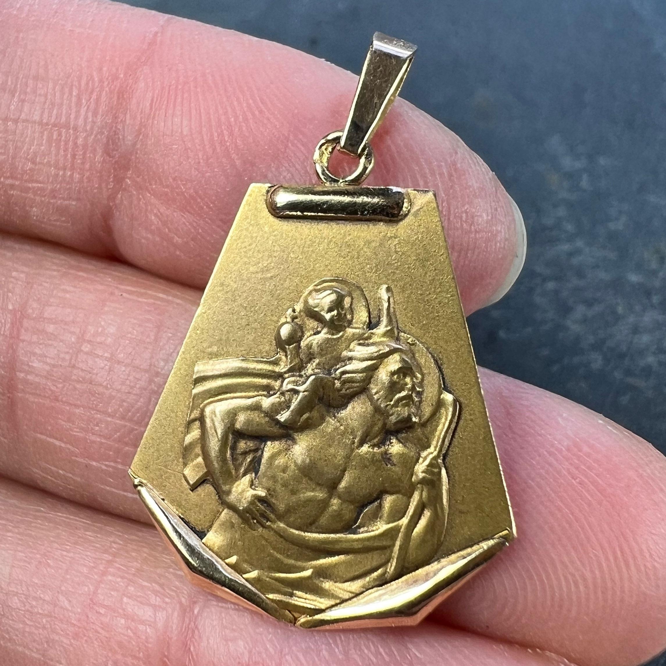 Vintage French Saint Christopher 18K Yellow Gold Medal Pendant For Sale 1