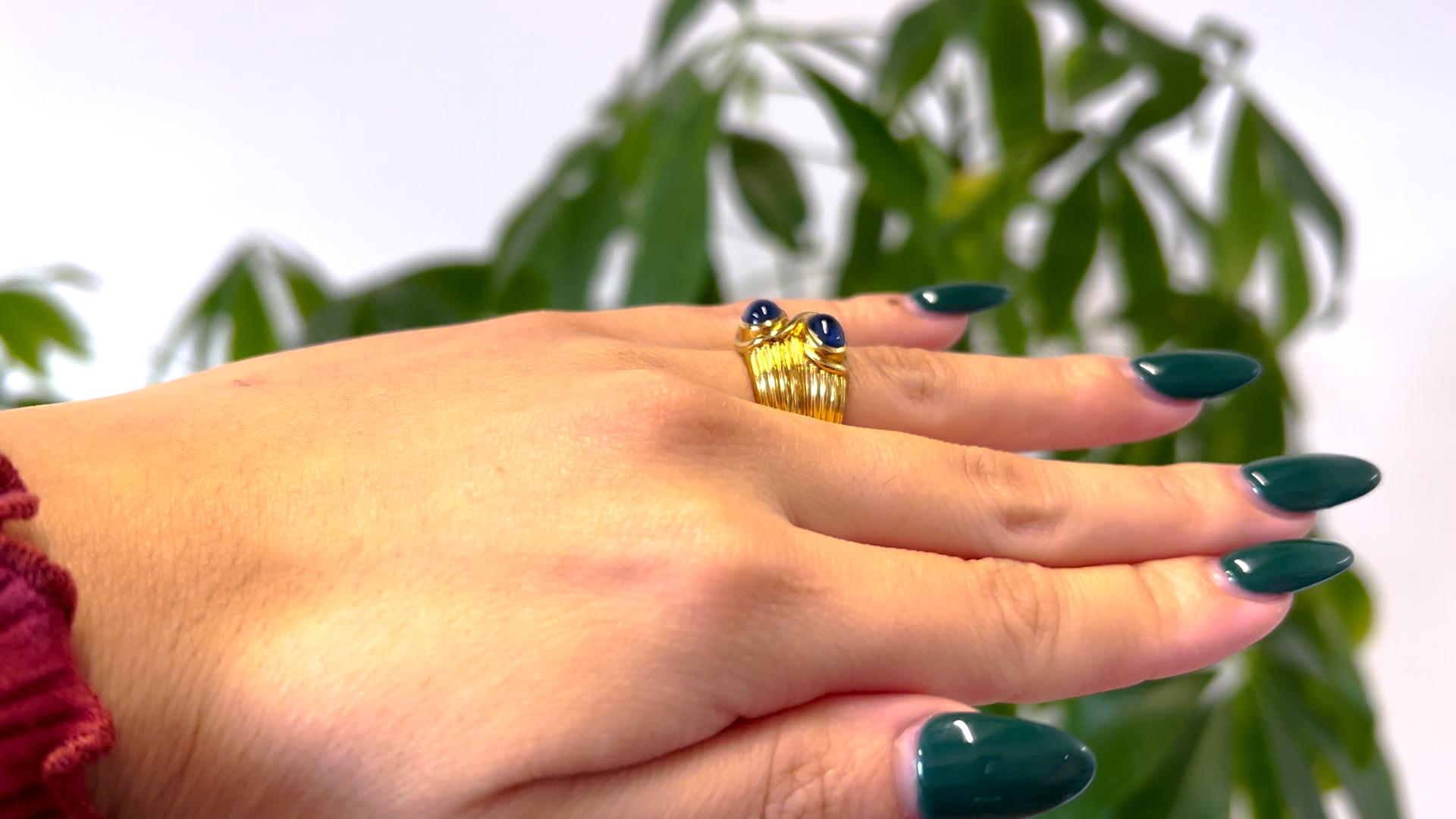 Französischer Saphir-Ring aus 18 Karat Gelbgold mit Saphir im Zustand „Gut“ im Angebot in Beverly Hills, CA