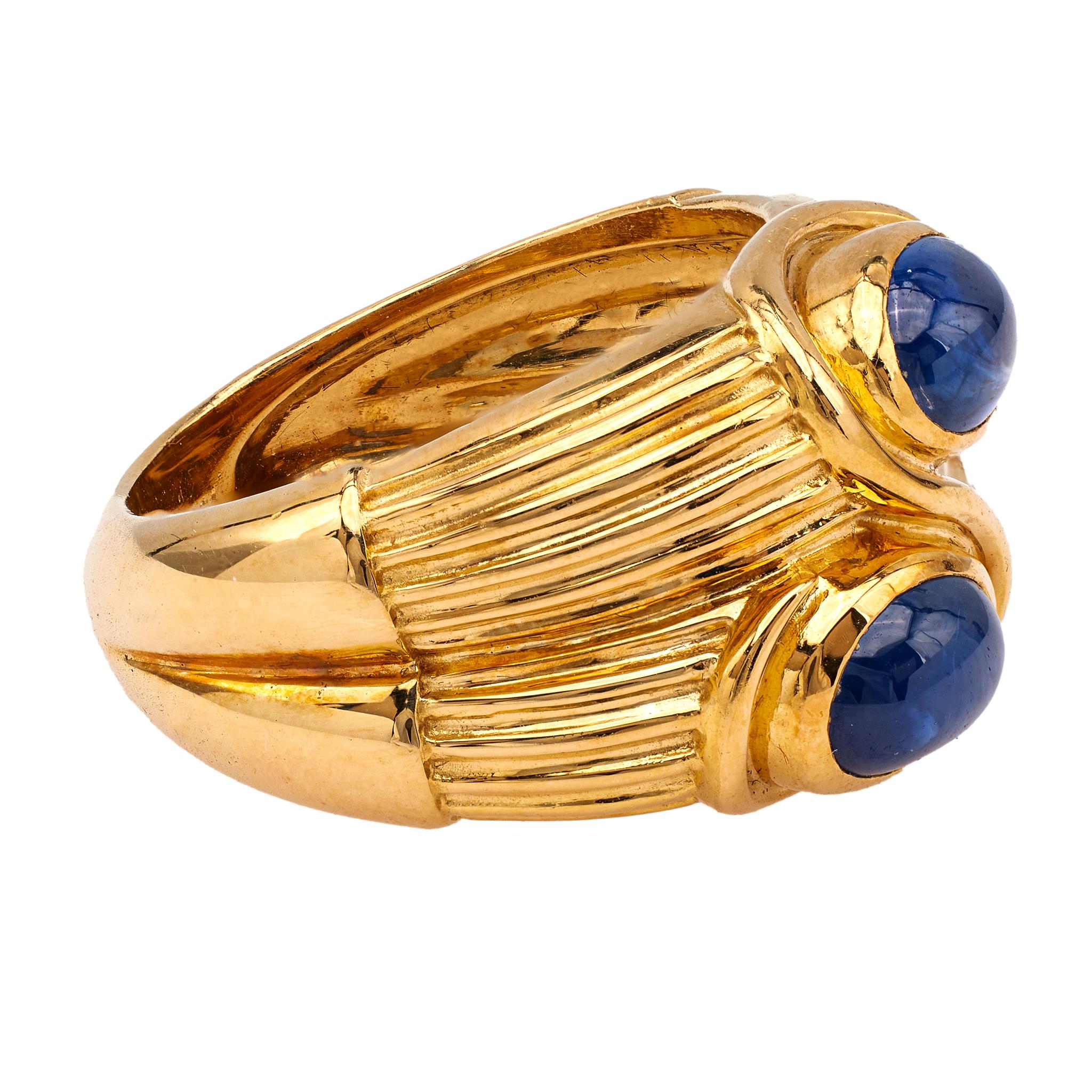 Women's or Men's Vintage French Sapphire 18k Yellow Gold Ring For Sale