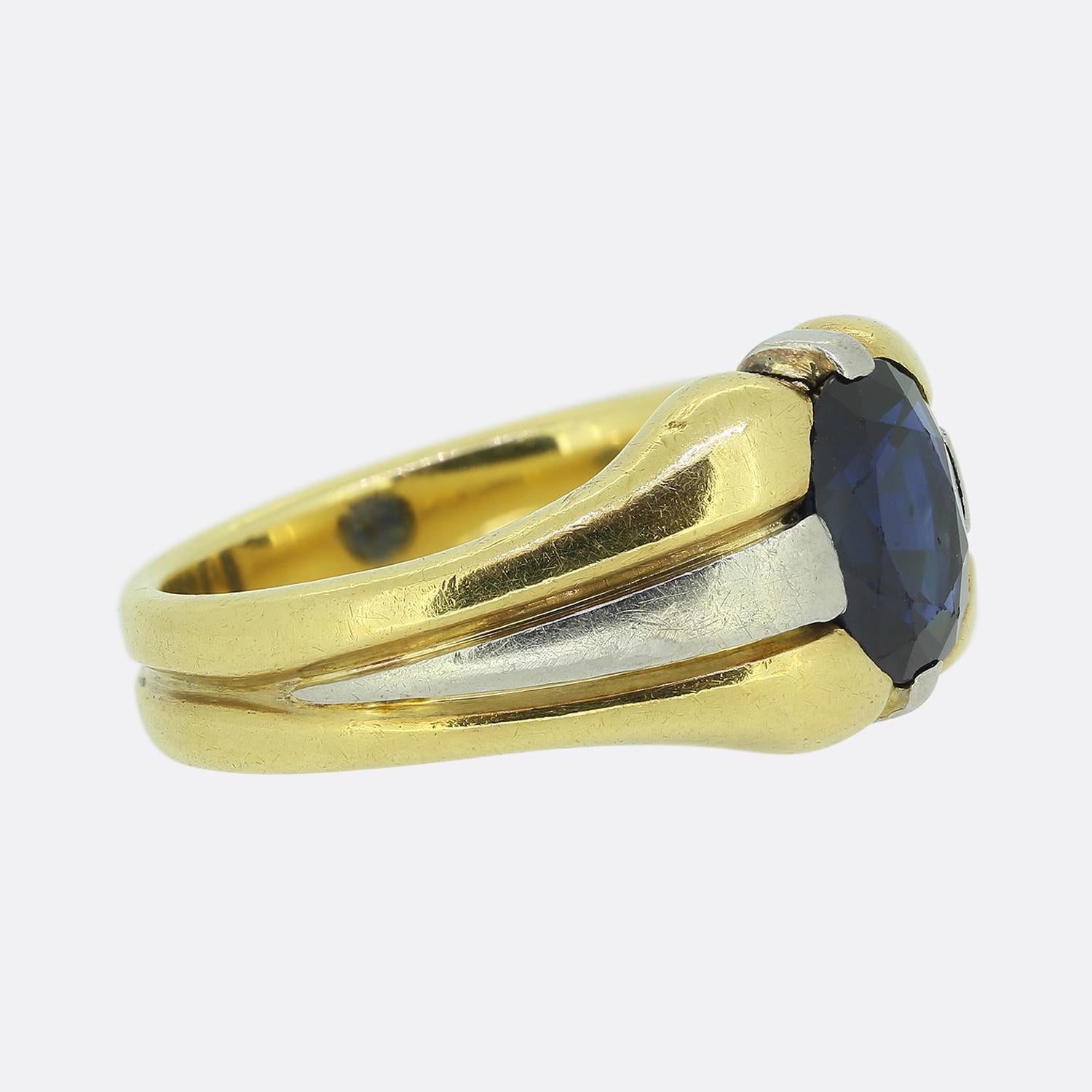 Taglio ovale Anello francese vintage con zaffiro Single Stone in vendita