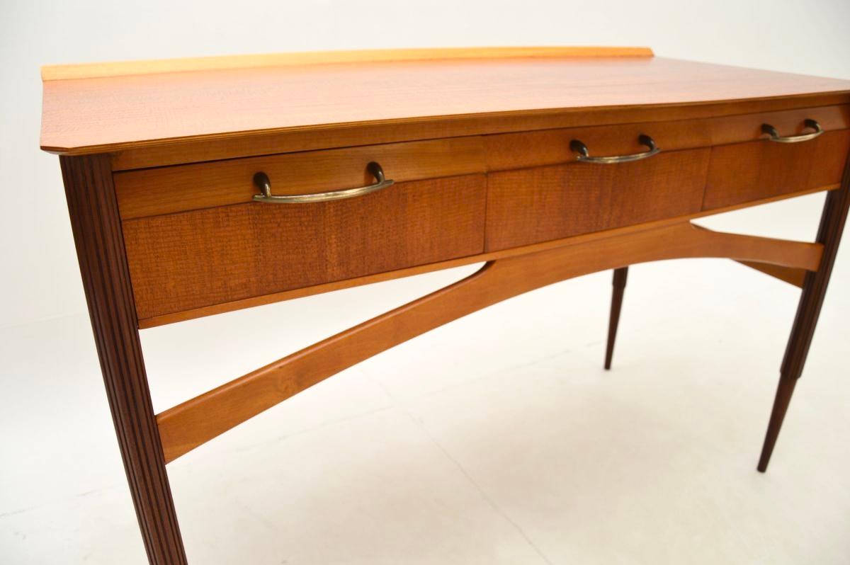 Bureau / Console Vintage en bois satiné français en vente 1