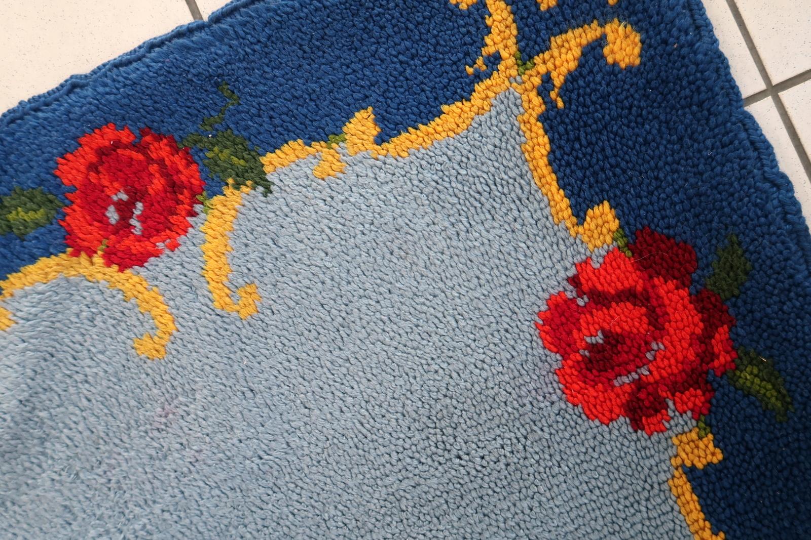 Vintage French Savonnerie Rug, 1960s, 1C816 In Good Condition For Sale In Bordeaux, FR