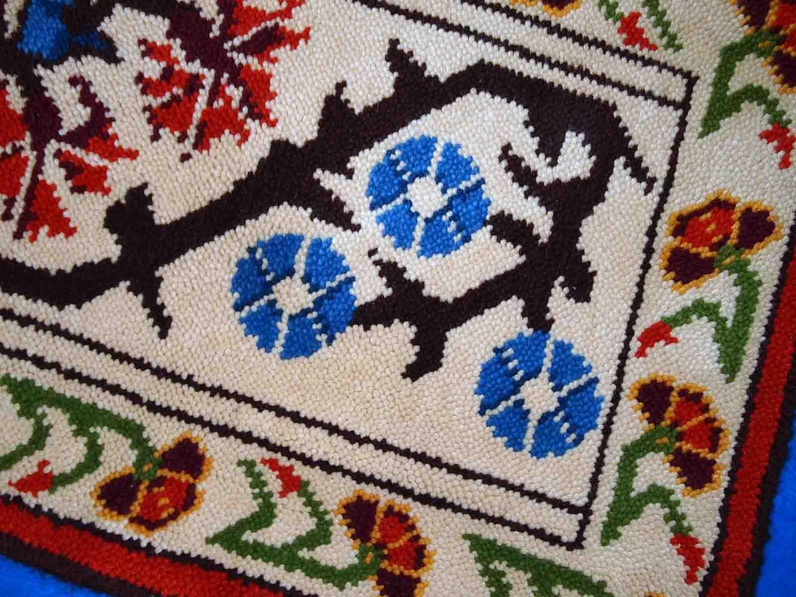 Vintage French Savonnerie Rug, 1970s, 1C771 In Good Condition For Sale In Bordeaux, FR