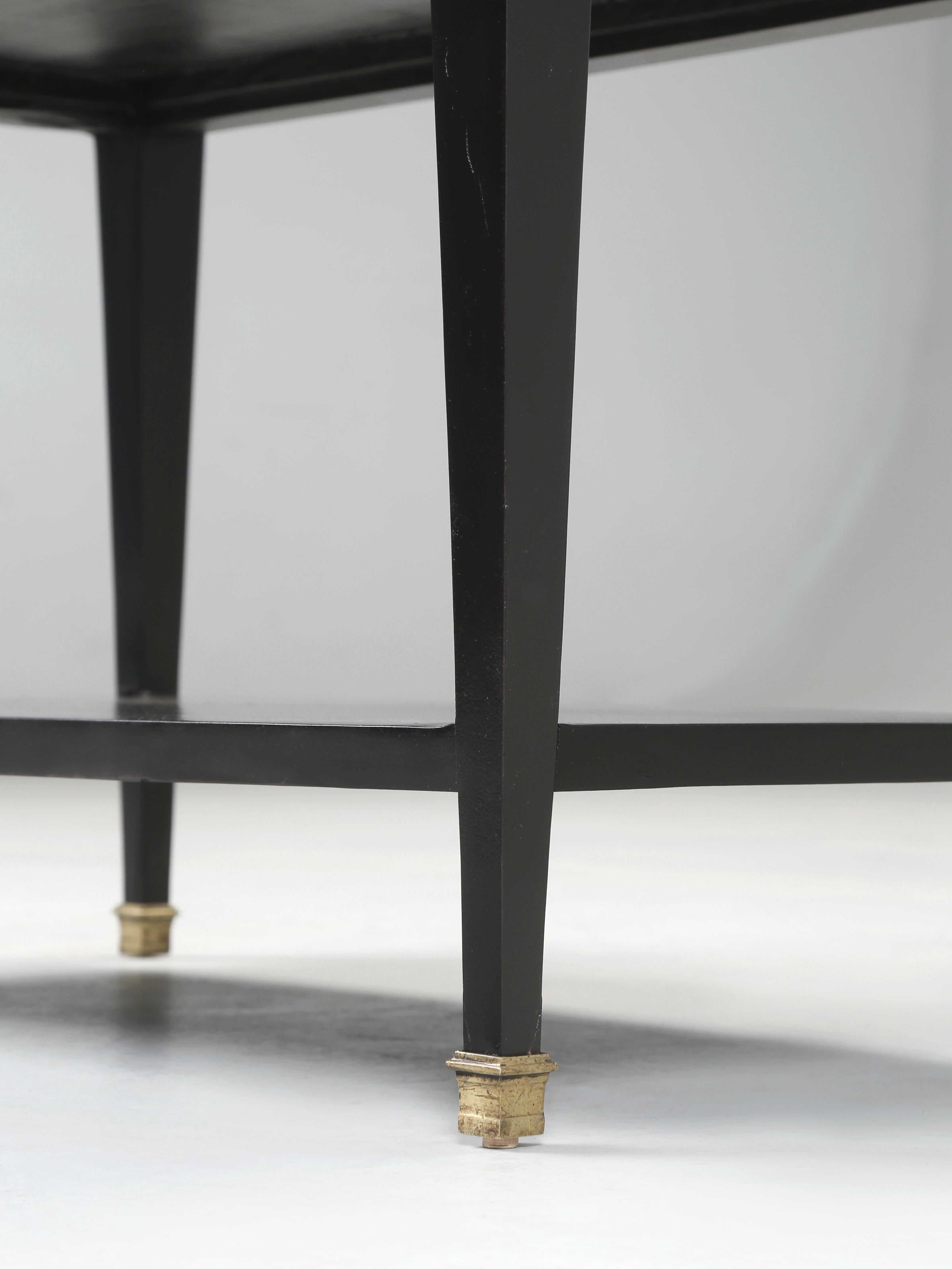 Vintage French Side Table or End Table Restored with Ebonized Finish Brass Trim For Sale 8