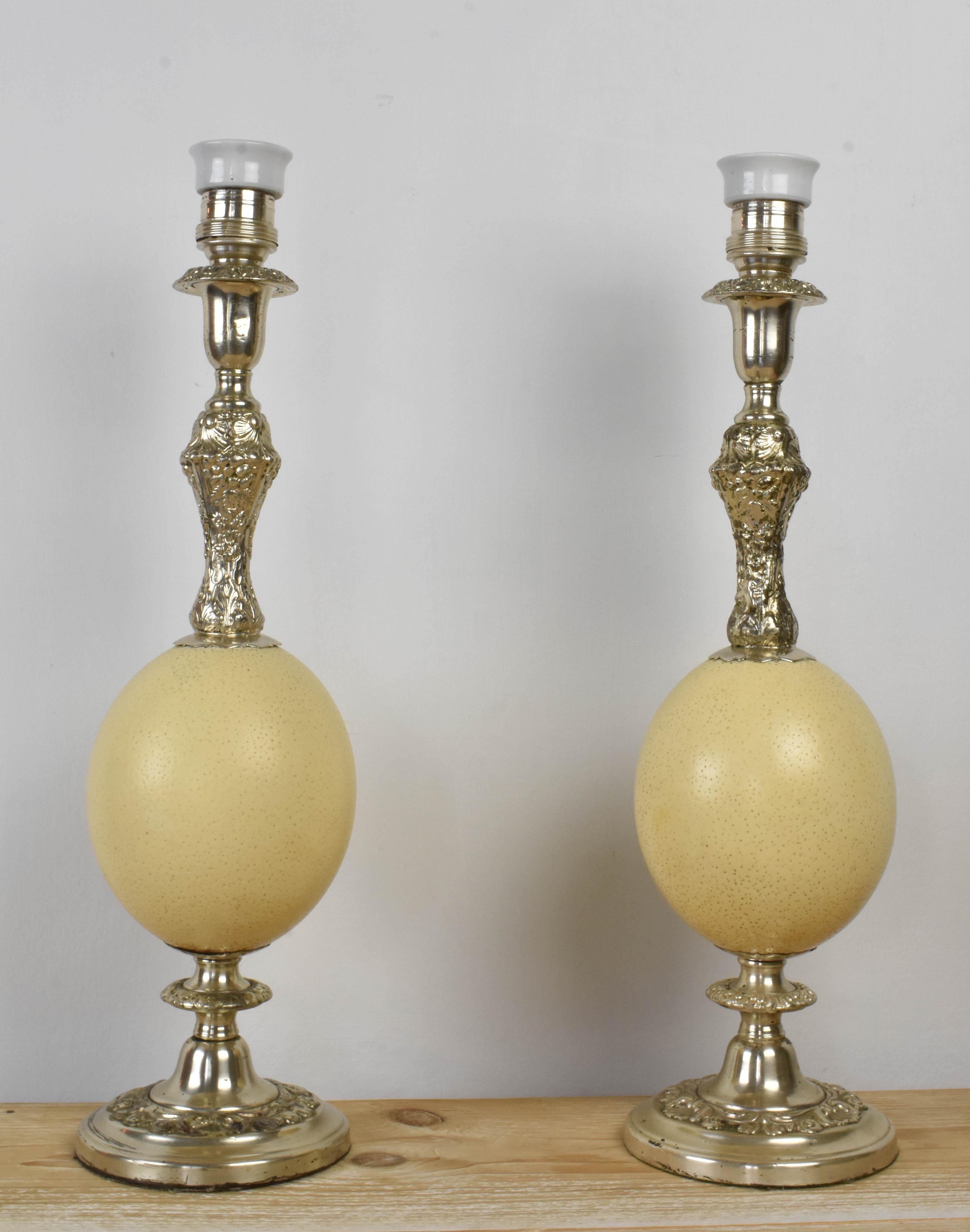 FINAL SALE Vintage French Silver Plate and Ostrich Egg Table Lamps In Good Condition For Sale In Amsterdam, NL