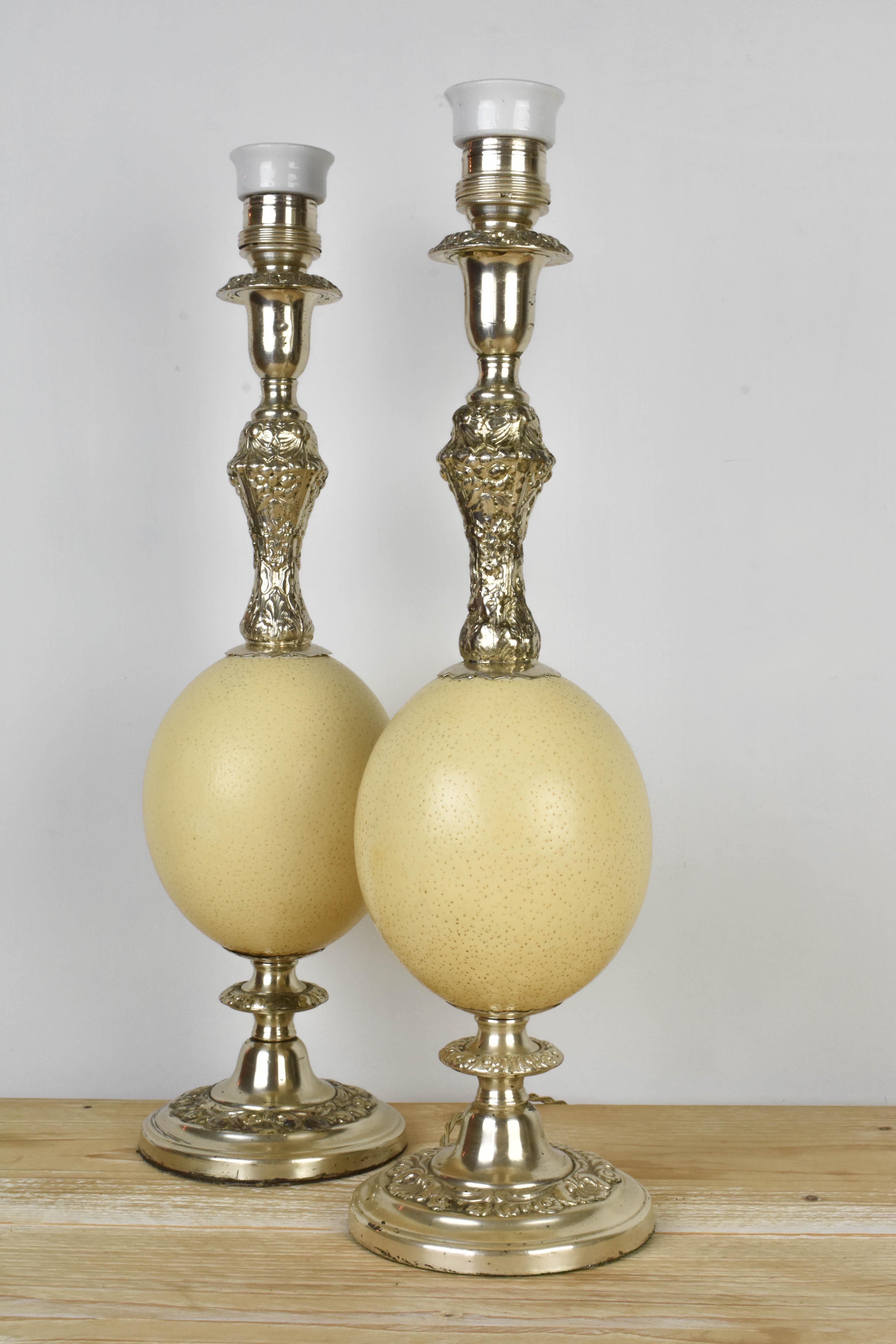 FINAL SALE Vintage French Silver Plate and Ostrich Egg Table Lamps For Sale 4