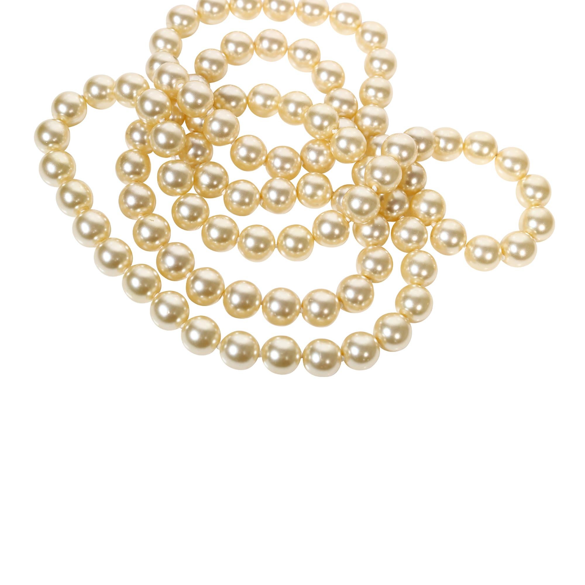 Collier de fausses perles vintage français Circa 1980 en vente 4