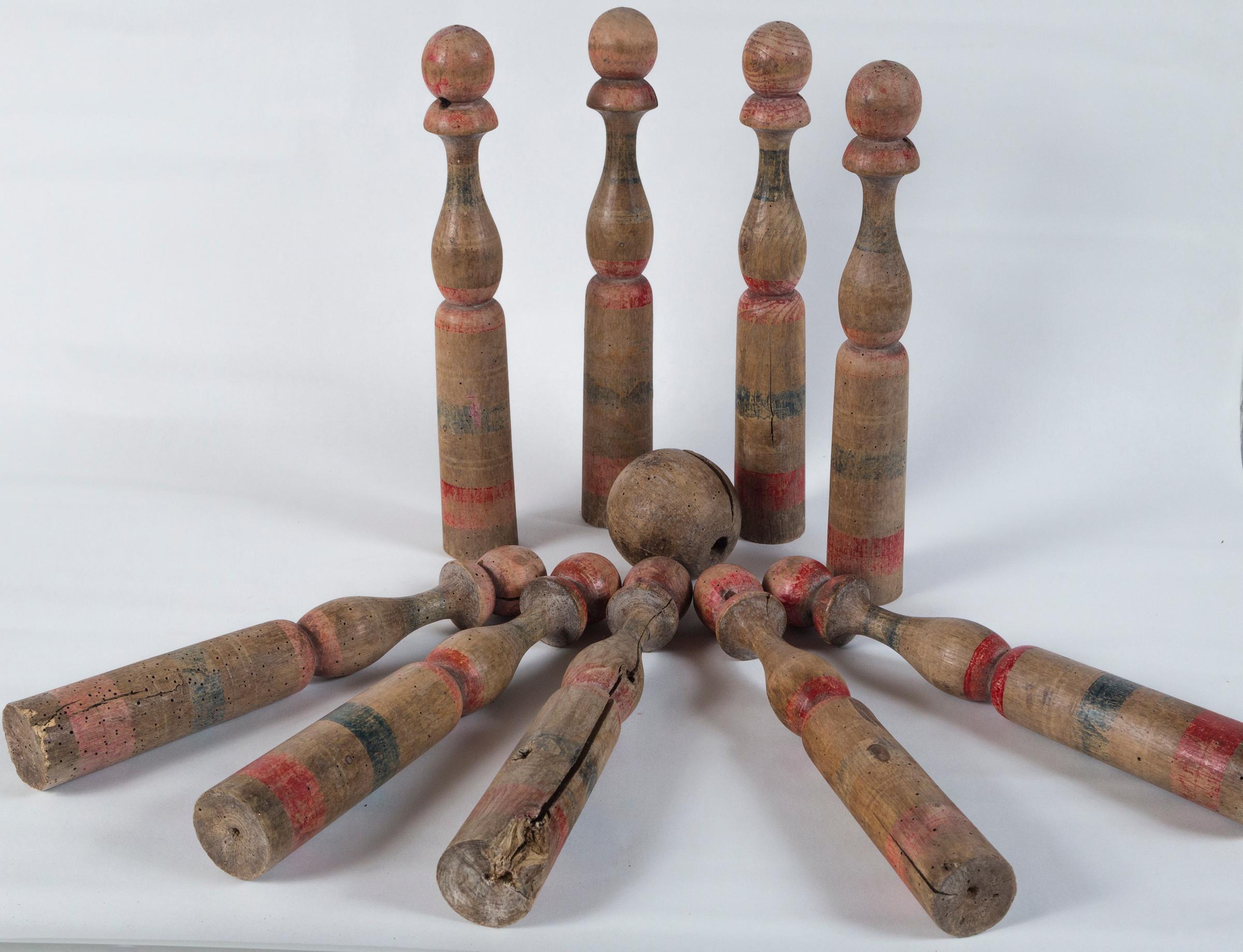 Wood Vintage French Skittle Game 'Jeu de Quilles de Neuf', circa 1920 For Sale