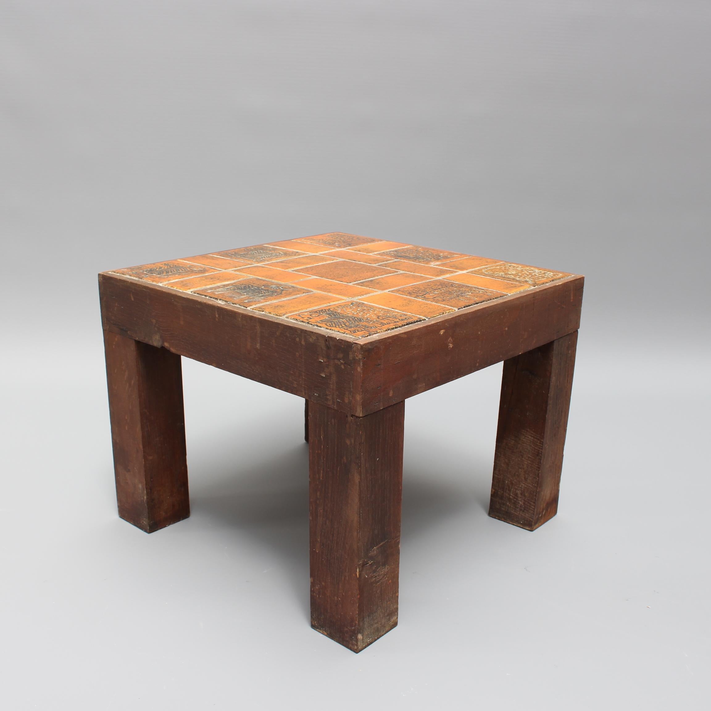Milieu du XXe siècle Table d'appoint carrée française vintage avec plateau en céramique par Jacques Blin, vers les années 1950 en vente