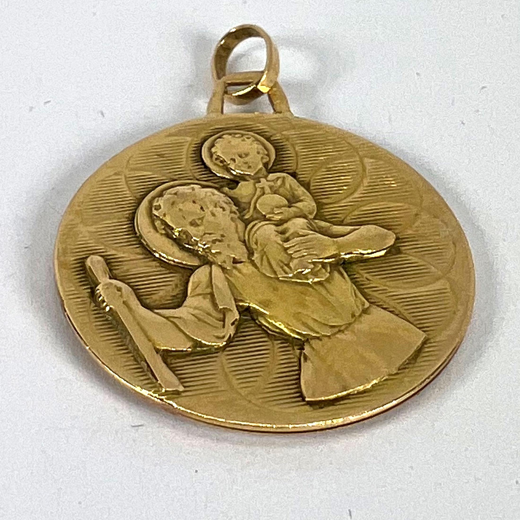 Colgante vintage de medalla francesa de doble cara de San Cristóbal de oro amarillo de 18 quilates en venta 9