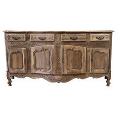 Credenza europea vintage in stile francese con finitura in Wood naturale sbiancato