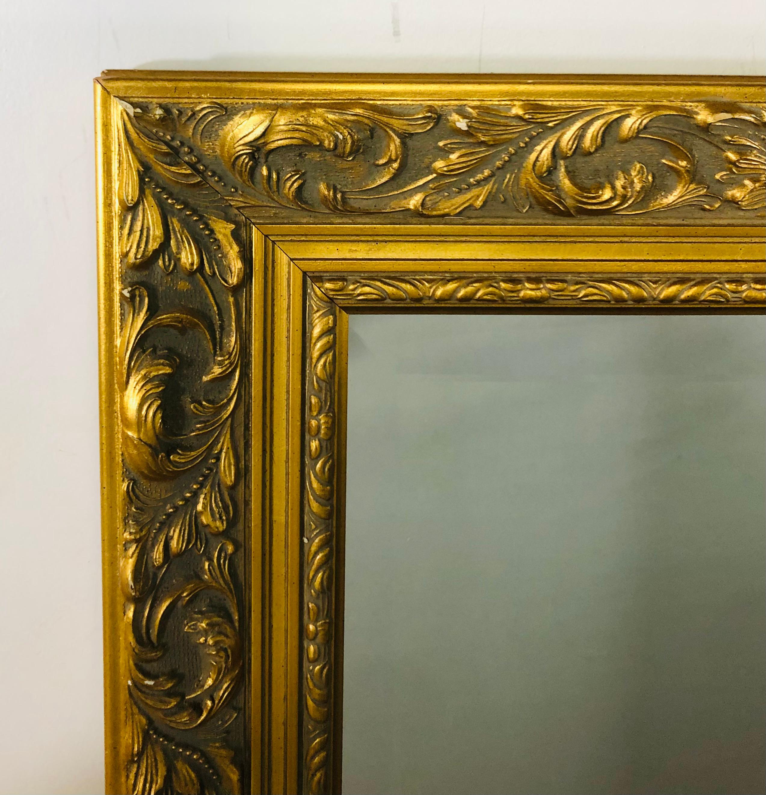 Vintage French Style Gilt Wood Frame and Beveled Glass Mirror In Good Condition In Plainview, NY