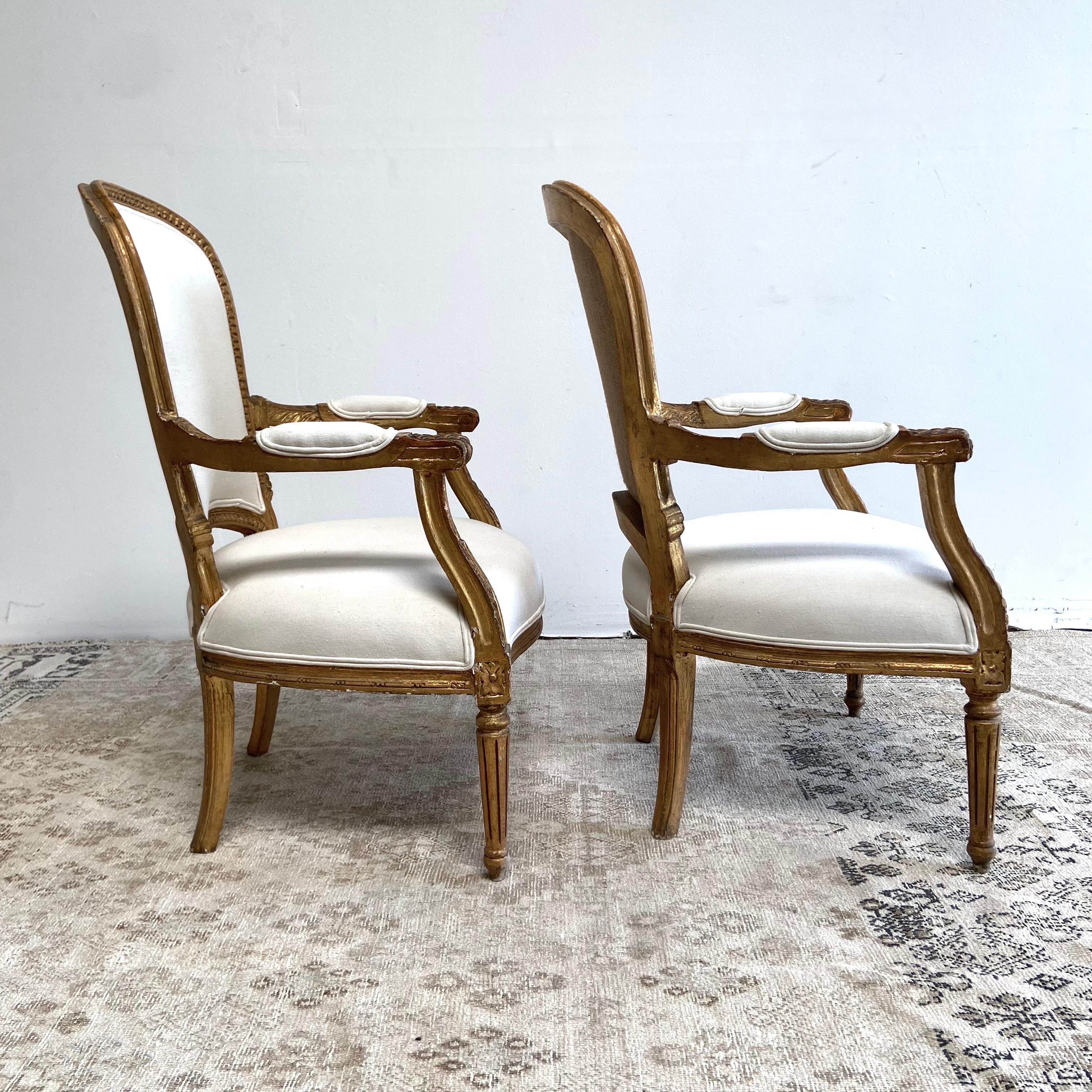 20th Century Vintage French Style Louis XVI Open Arm Chairs with Linen Upholstery For Sale