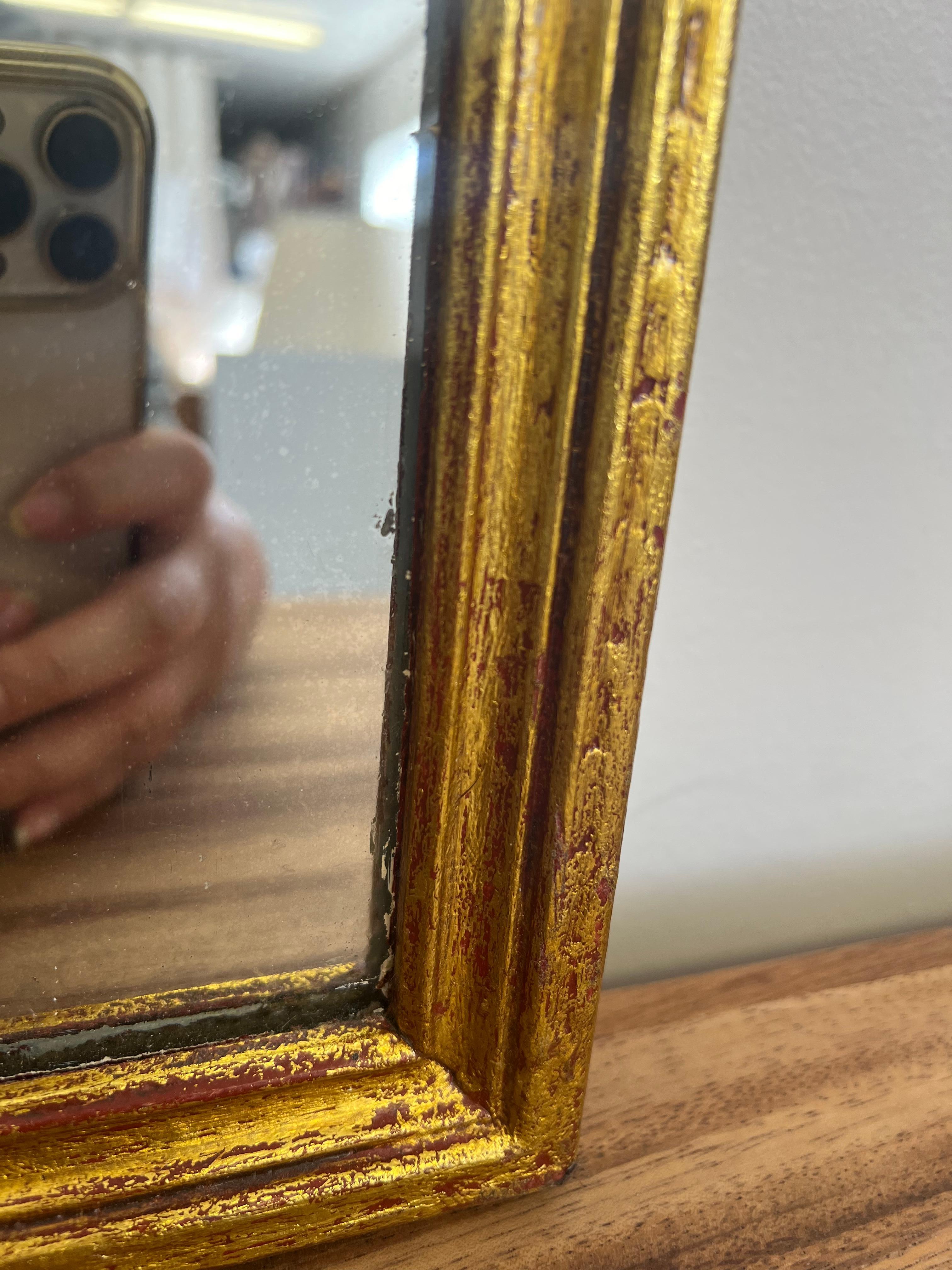 Vintage Französisch Stil Spiegel in Gold-Ton mit floralen Motiv. im Angebot 1