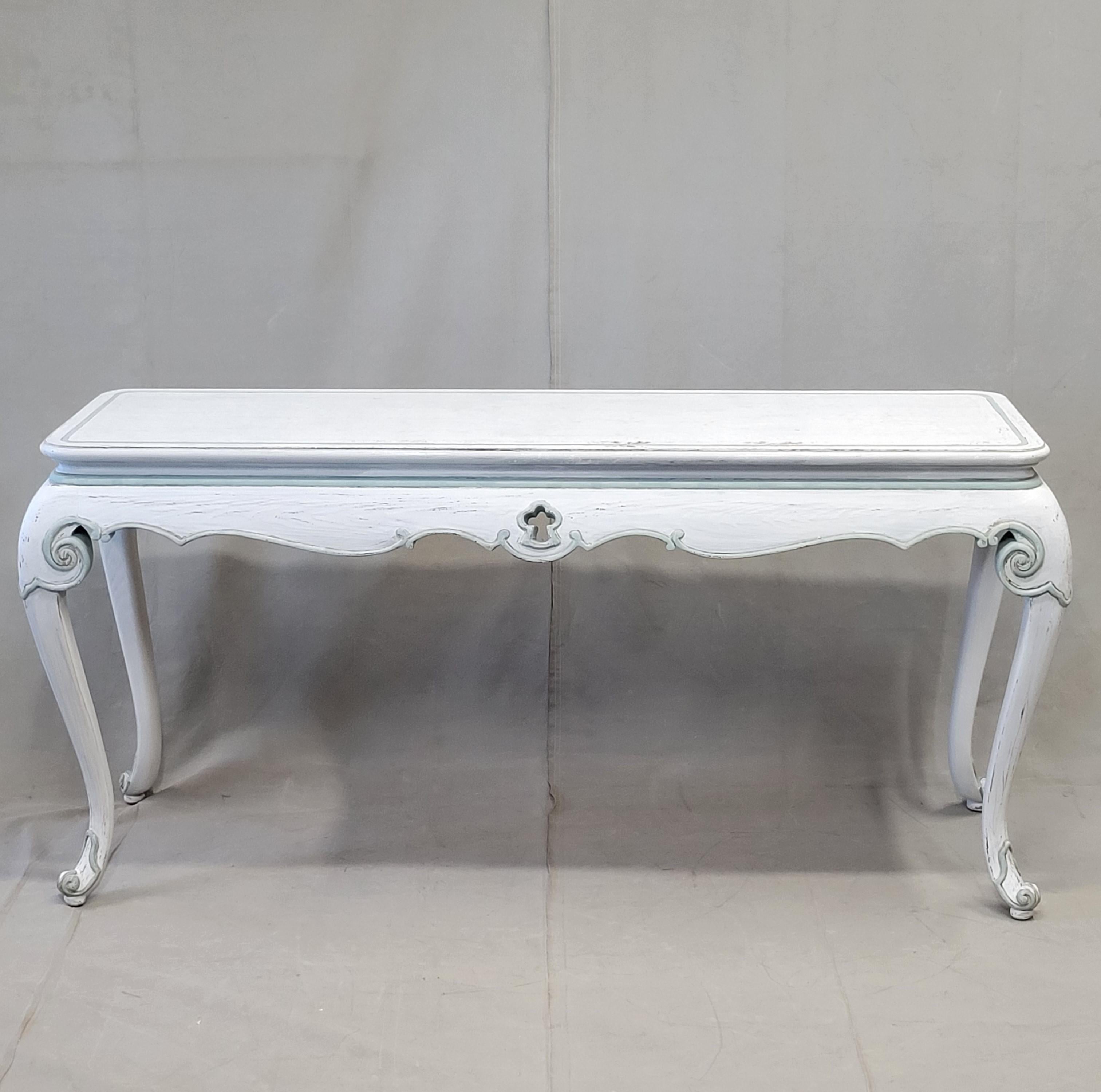 Mesa consola cabriole pintada estilo francés vintage Renacimiento rococó en venta