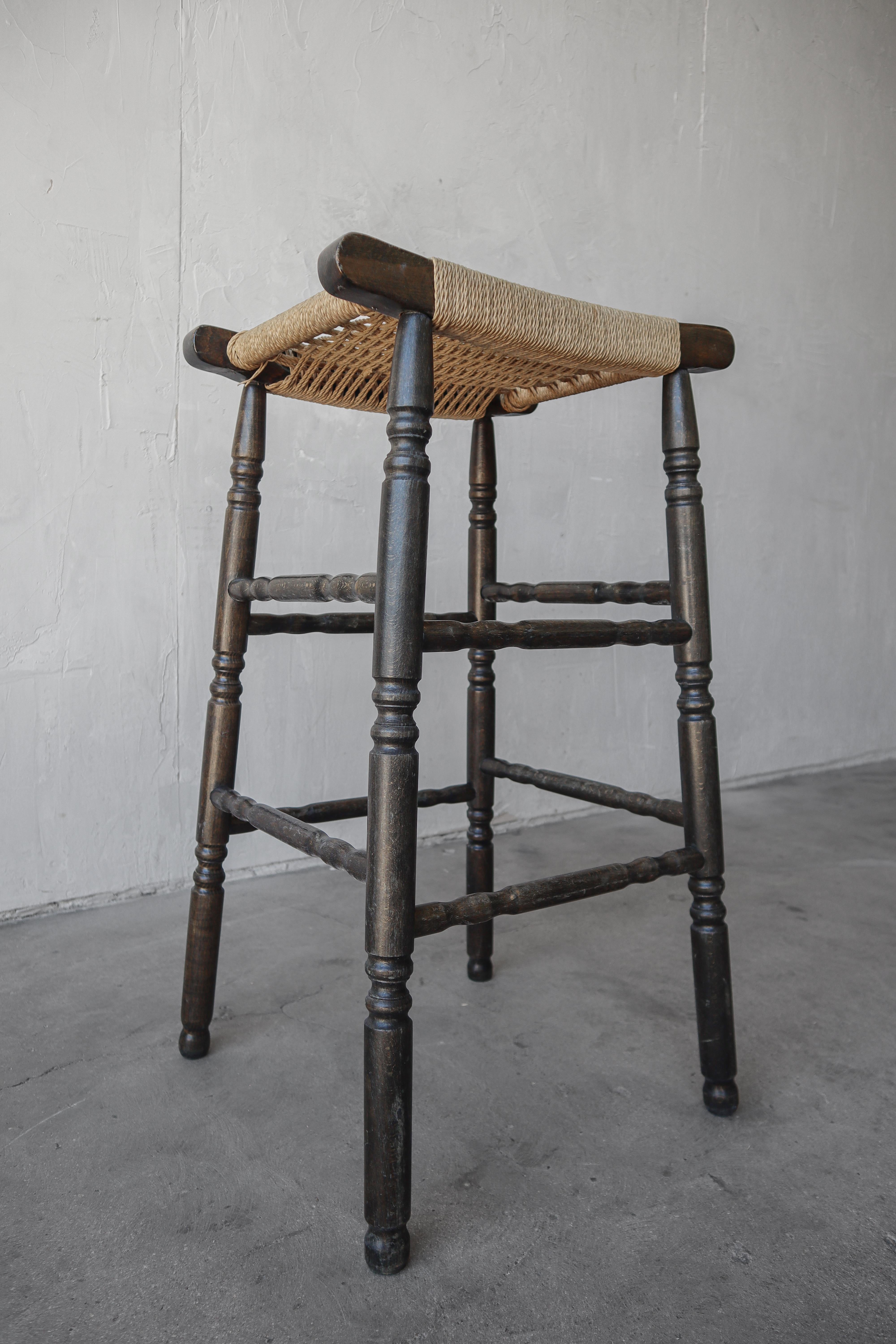 20ième siècle Tabourets de bar de style français en jonc - Lot de 6 en vente