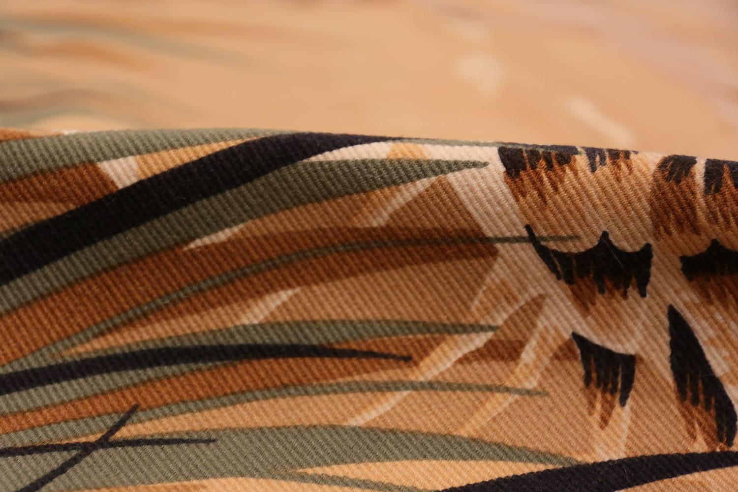 Französischer Gobelinteppich im Vintage-Stil. Größe: 6 Fuß x 3 Fuß 6 Zoll (Moderne der Mitte des Jahrhunderts) im Angebot