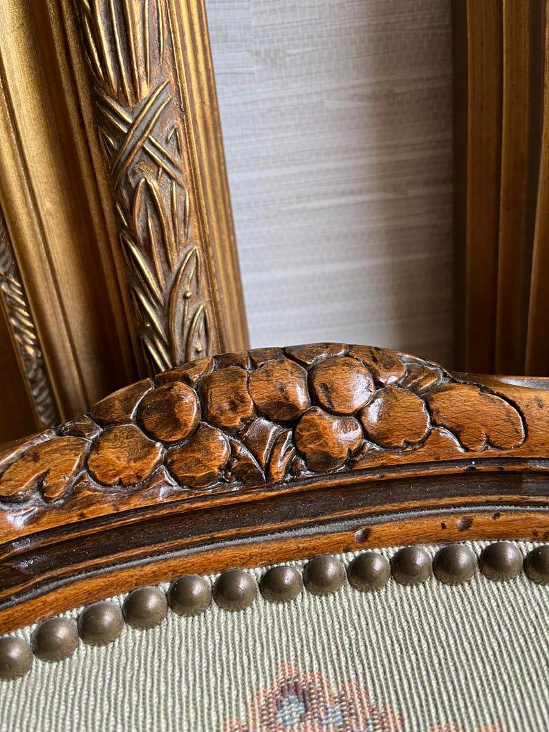 Vintage French Tapestry Style Arm Chair with Cabriole Legs and Nailhead Trim In Good Condition In Portsmouth, VA